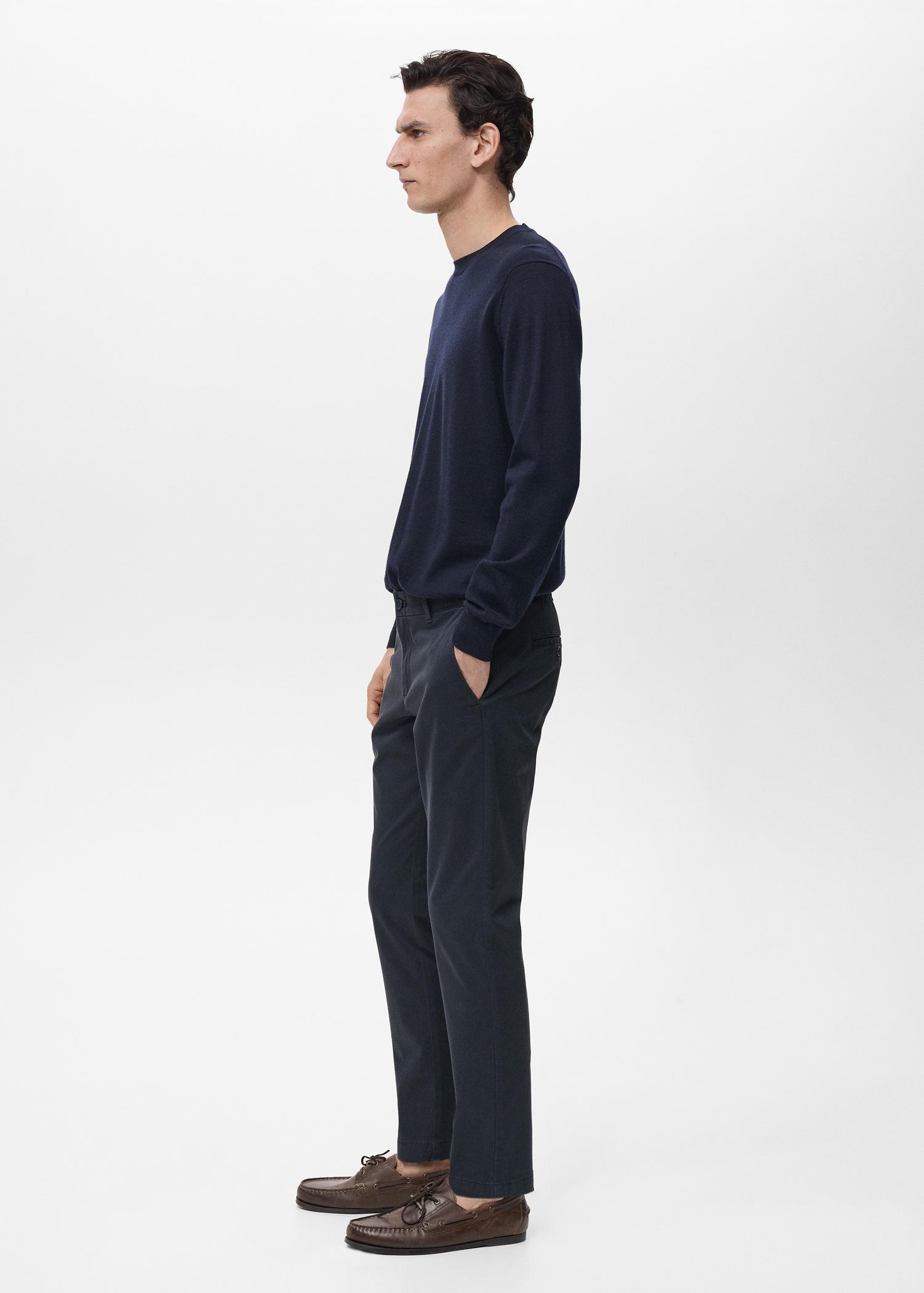 Slim fit serge chino pants - Men | MANGO USA Product Image