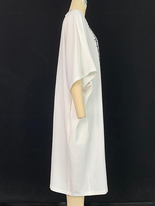 Loose Three-Quarter Sleeves Printed Split-Front Round-Neck Midi Dresses Product Image