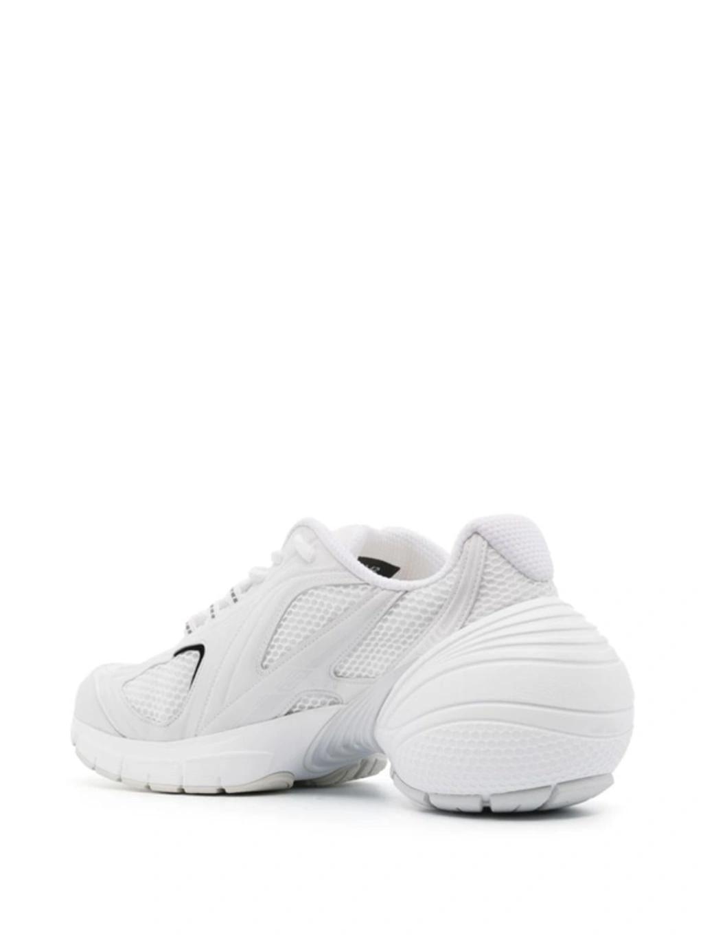 GIVENCHY Sneakers In White Product Image