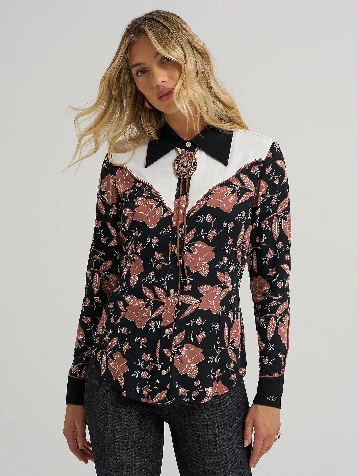 Wrangler x Lainey Wilson Folk Print Western Snap Shirt | Women's TOPS | Wrangler® Product Image