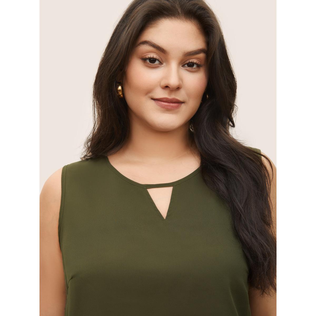 Plus Size Solid Keyhole Tiered Hem Tank Top Women ArmyGreen Elegant Non Asymmetrical Neck Everyday Tank Tops Camis BloomChic 14-16/1X Product Image