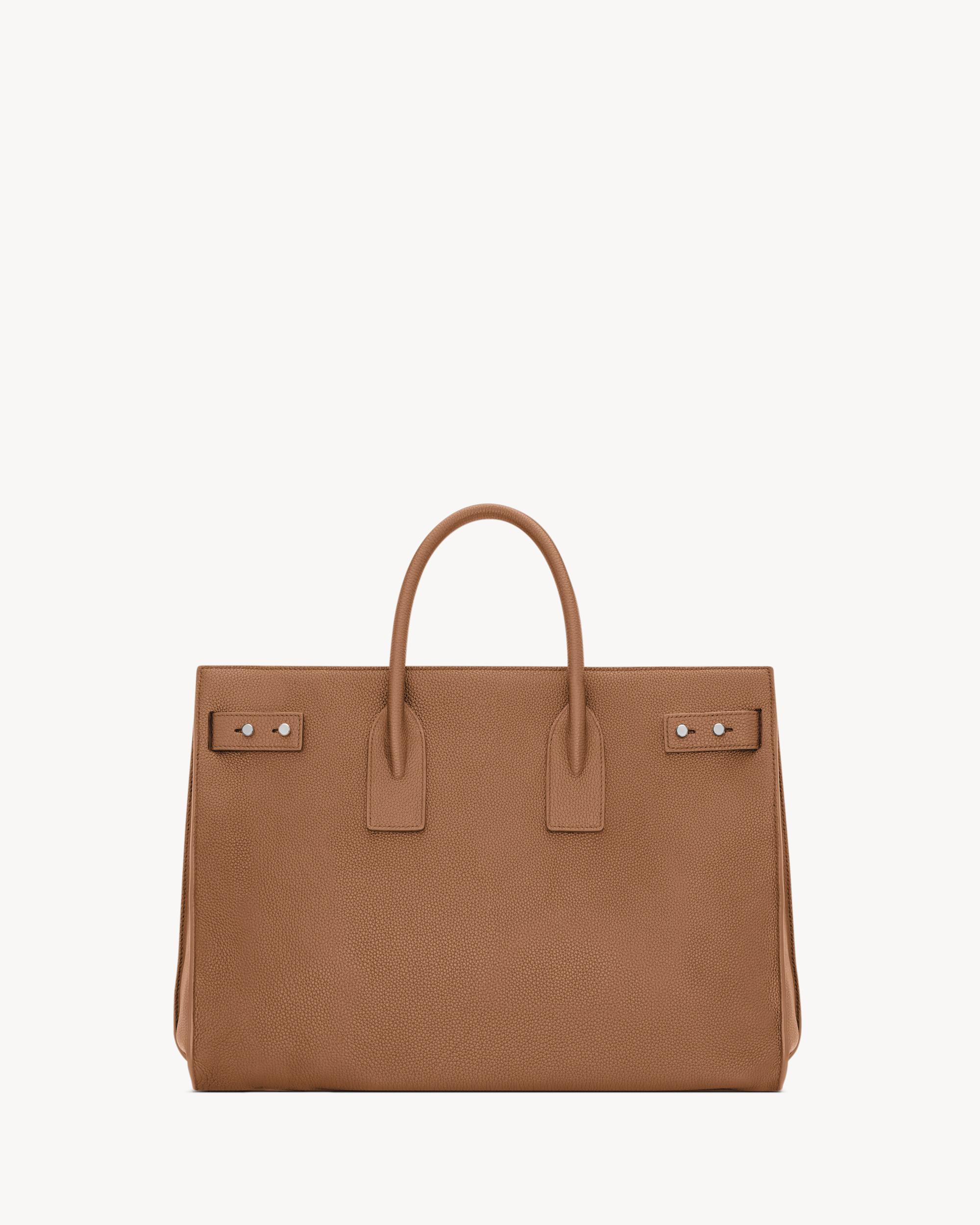 SAC DE JOUR thin large in grained leather Product Image