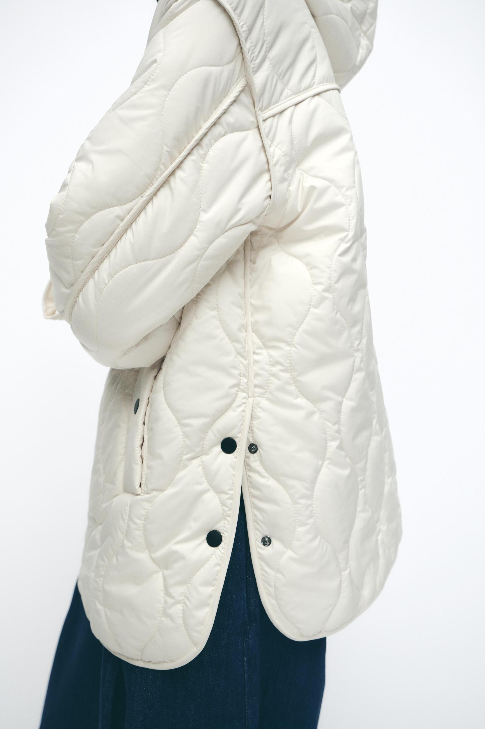 HOODED QUILTED JACKET Product Image