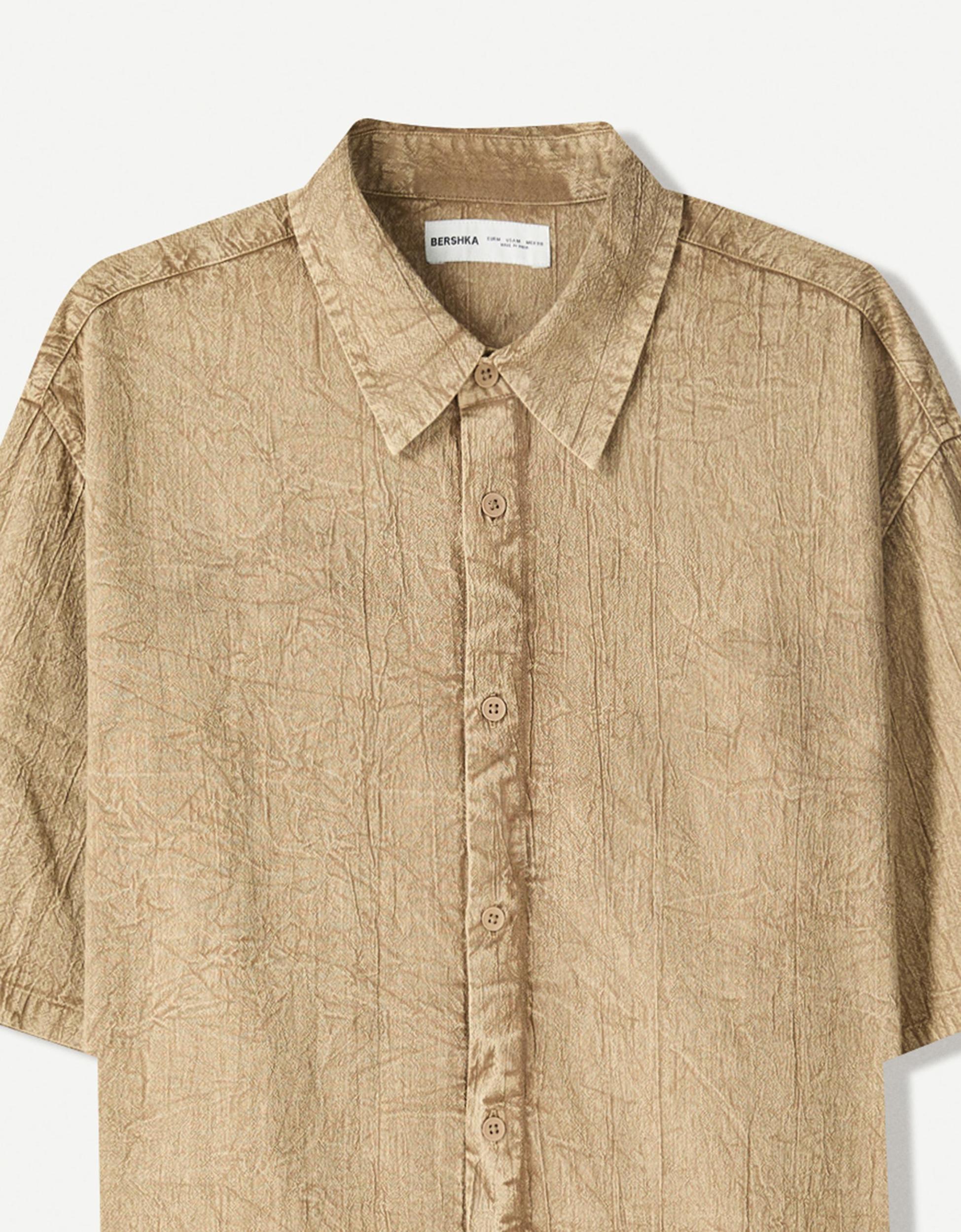 Pleated boxy-fit short sleeve shirt Product Image