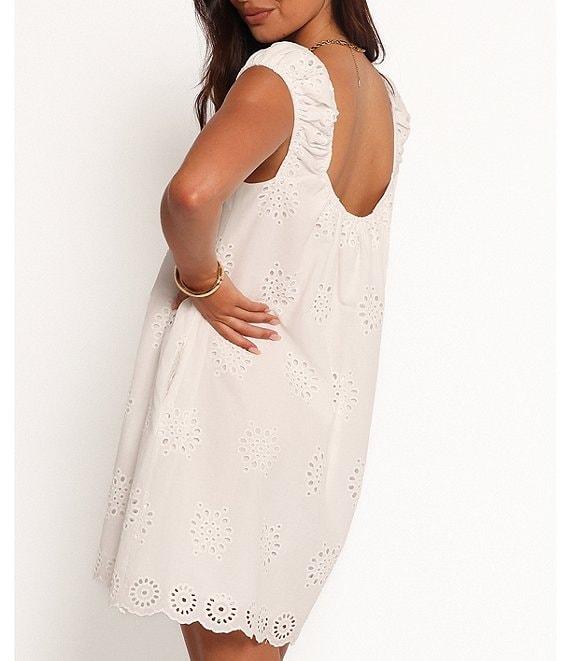 Petal & Pup Pammy Round Neckline Cap Sleeve Scallop Hemline Mini Dress Product Image