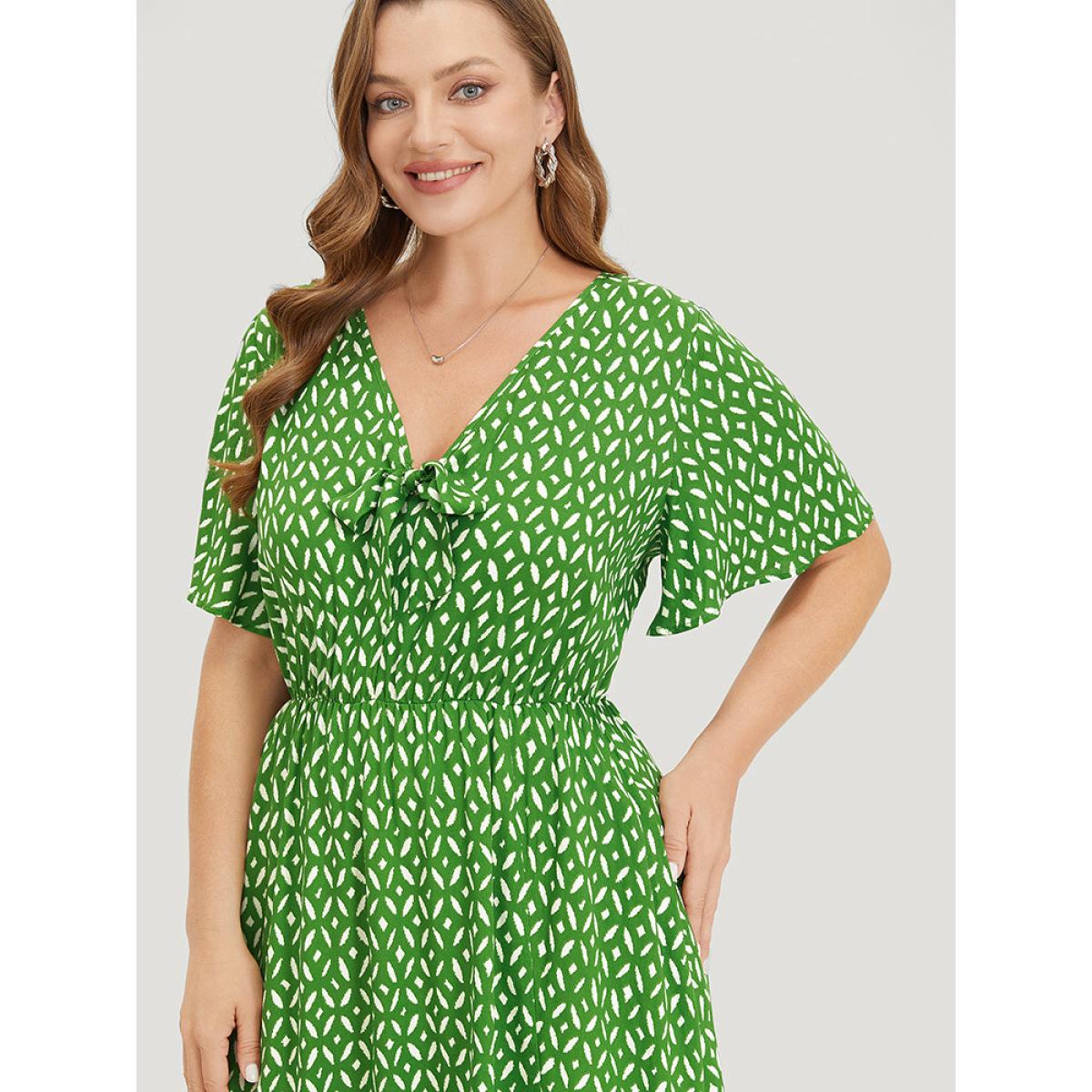 Plus Size Geometric Print Split Knot Reffles Elastic Waist Dress Green Women Elegant Knotted V-neck Short sleeve Curvy Midi Dress BloomChic 12/L Product Image
