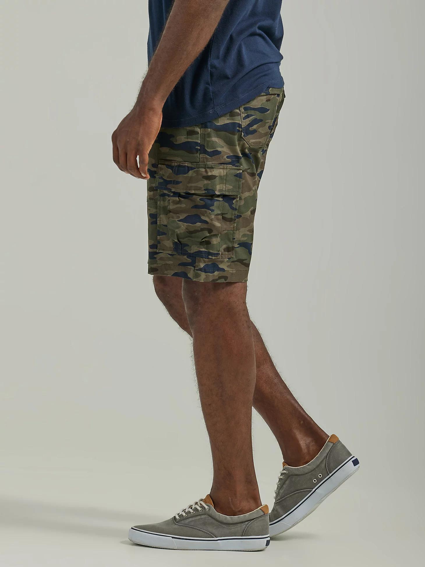 Men's Extreme Motion Carolina Cargo Short | Men's Shorts | Lee® Product Image