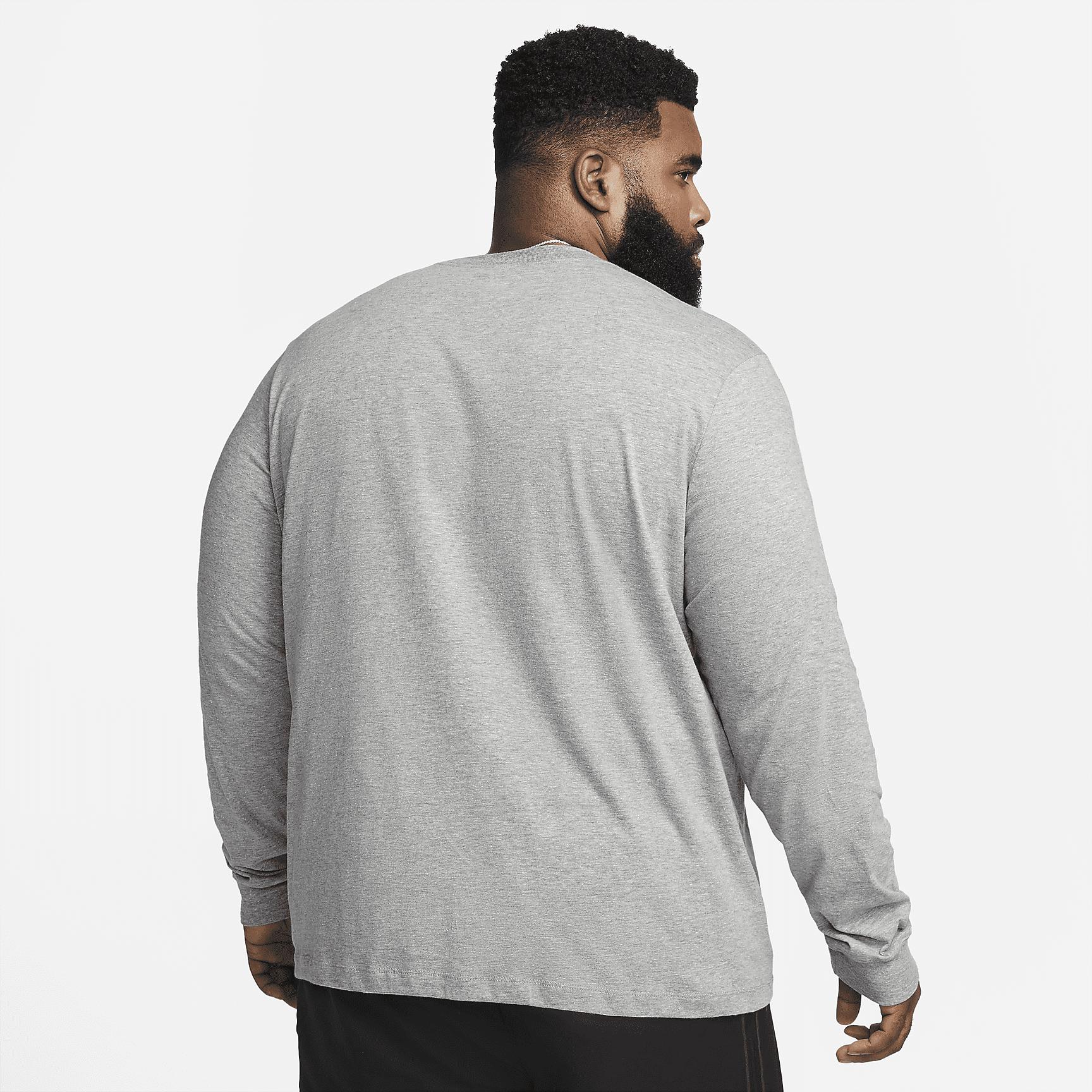 Mens Nike Sportswear Club Long-Sleeve T-Shirt | AR5193-063 Product Image