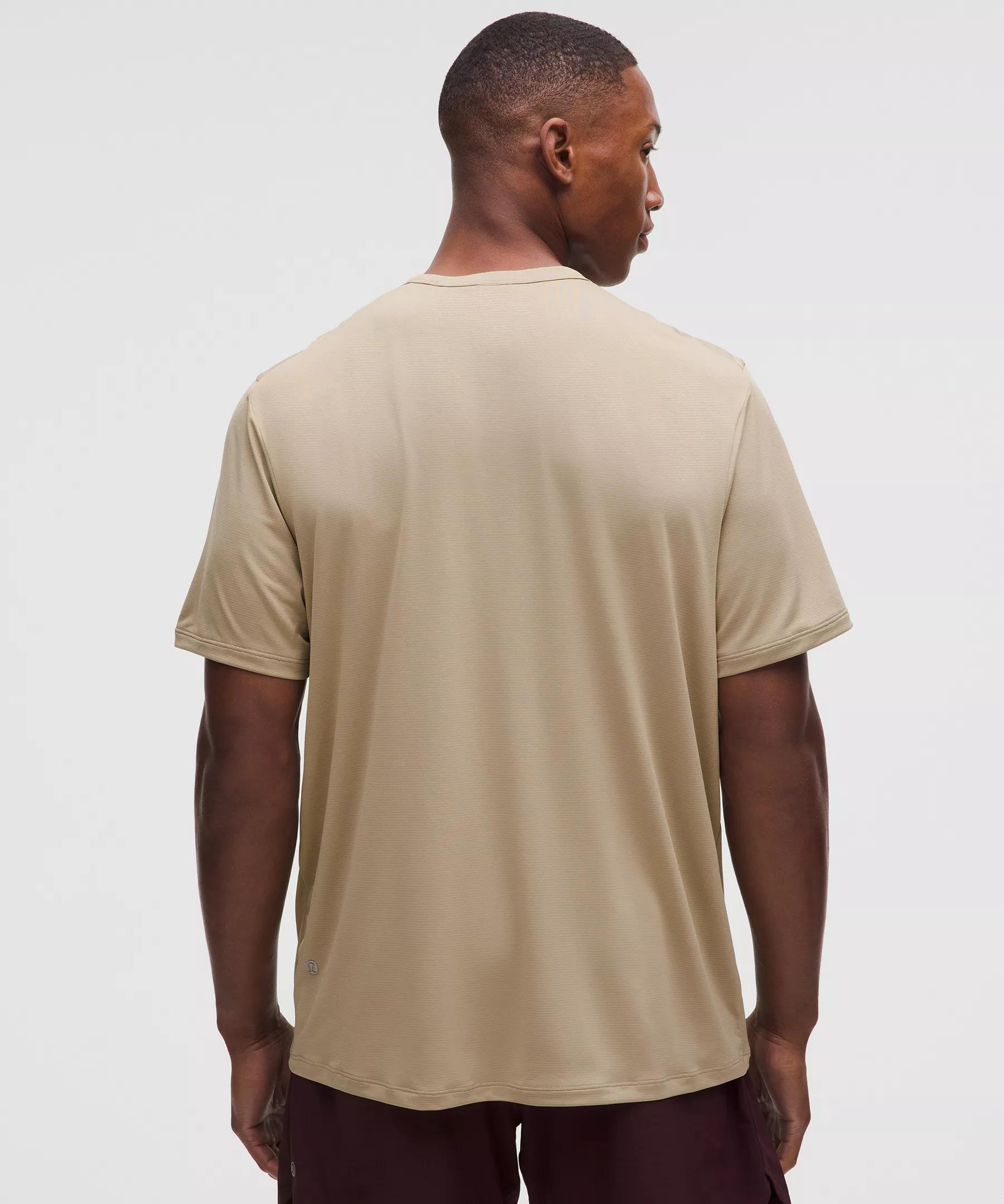 Mile Maker Run Crew Lightweight Short-Sleeve Shirt Product Image