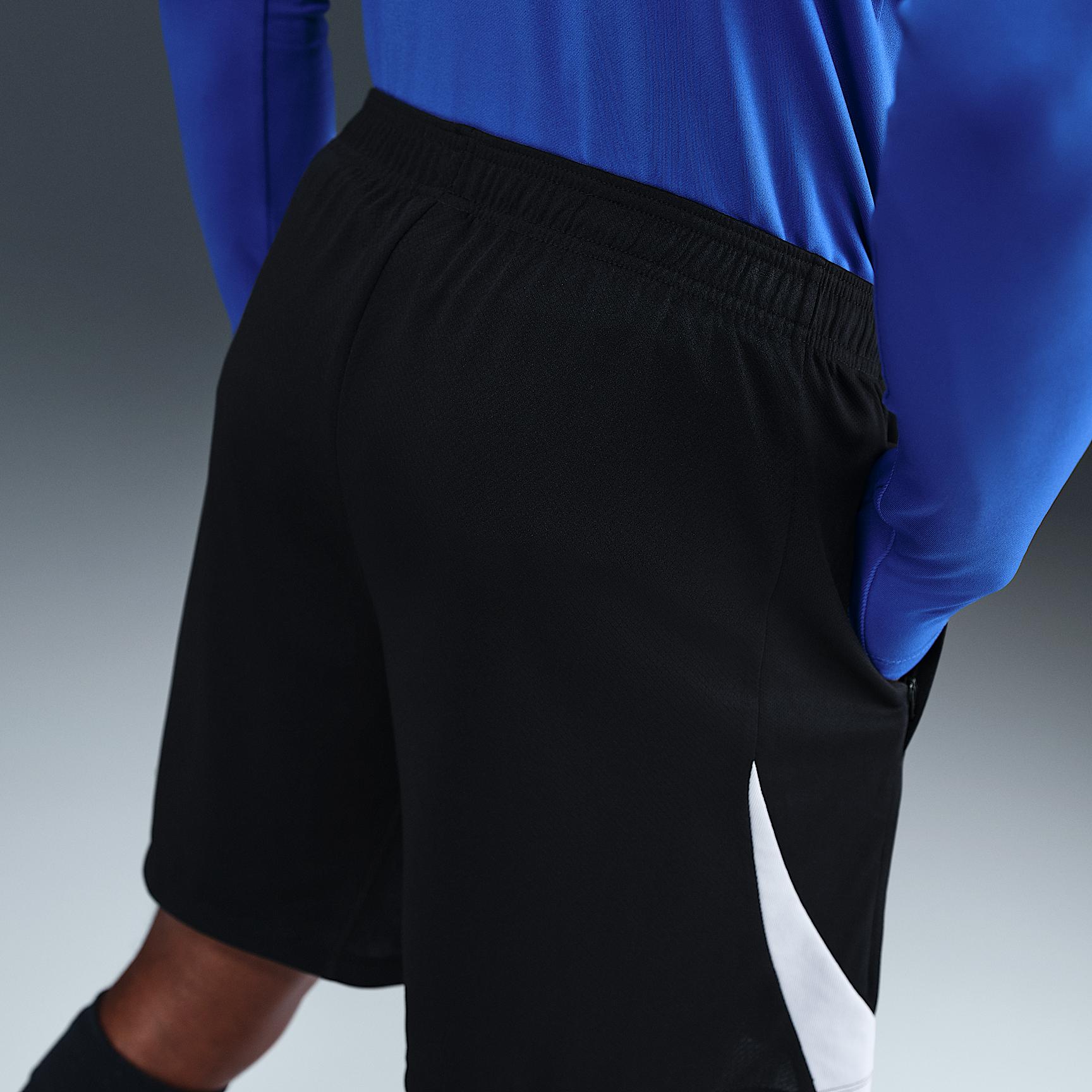 Chelsea FC Strike Third Nike Men's Dri-FIT Total 90 Soccer Knit Shorts Product Image