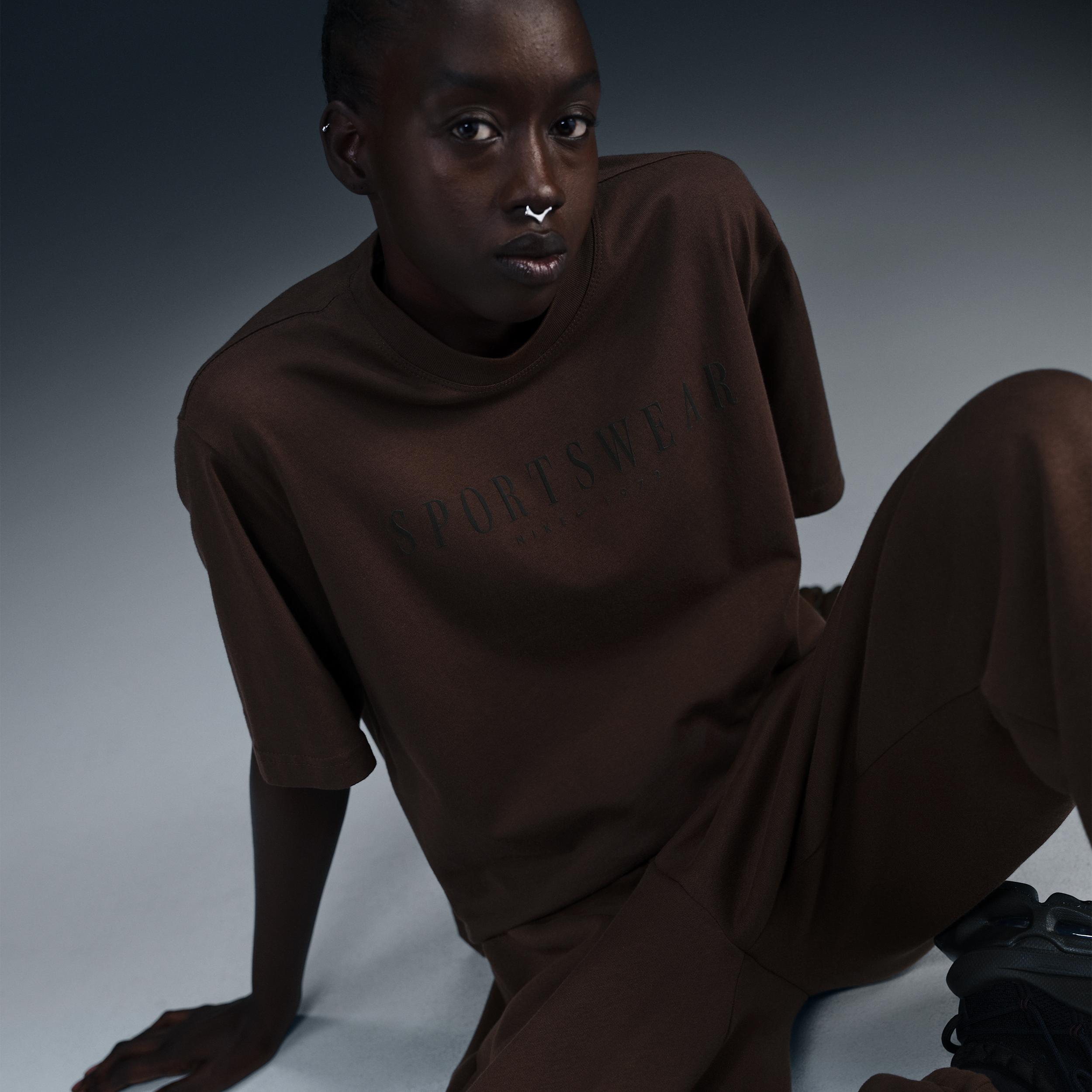 Womens Nike Sportswear Boxy T-Shirt | HV4653-051 Product Image