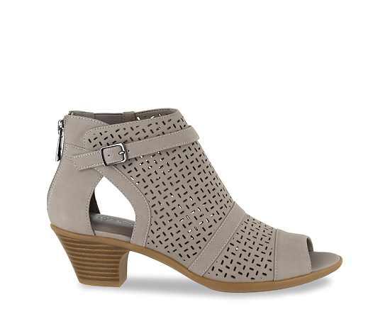 Easy Street Womens Carrigan Sandal Product Image