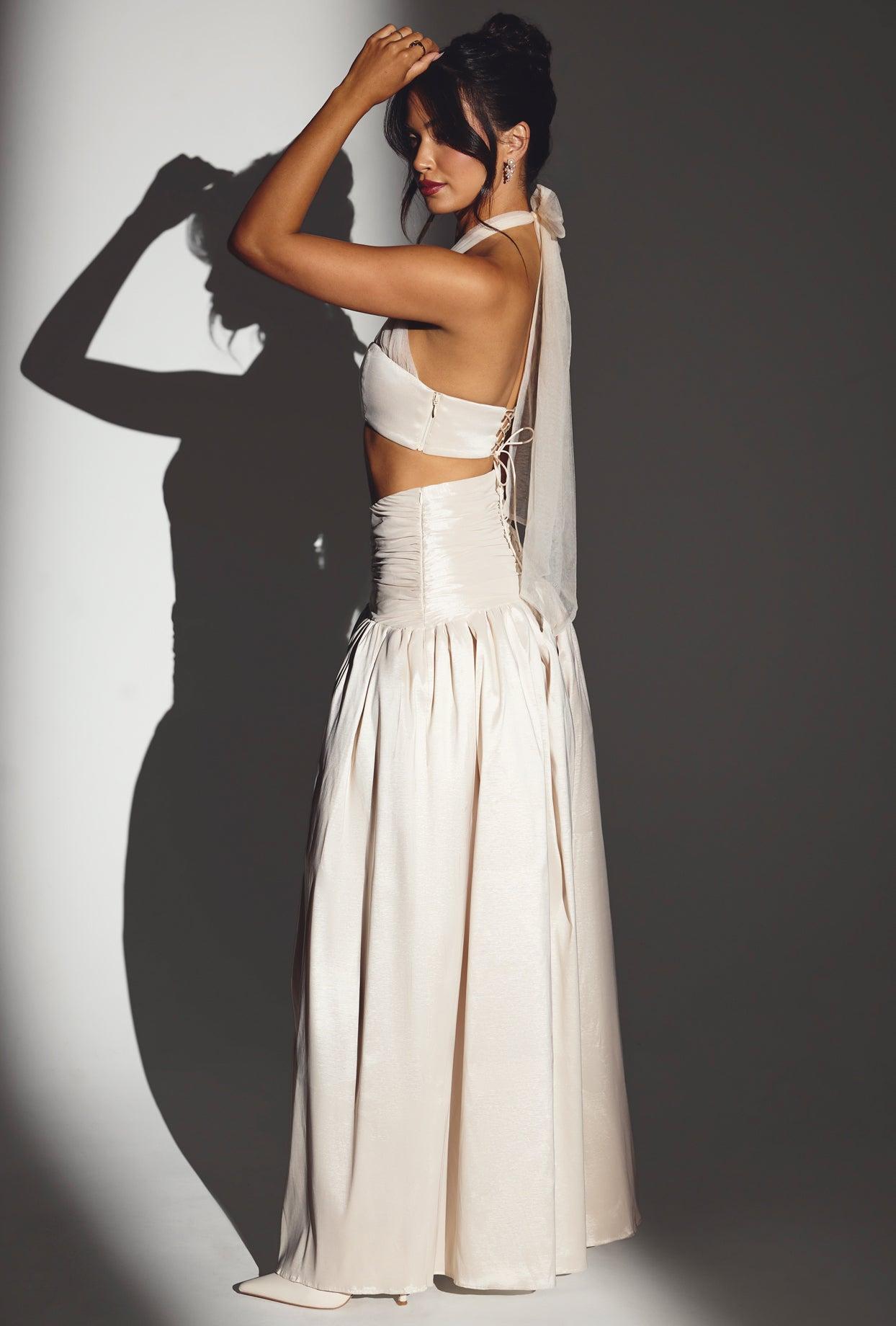 Woven Twill Voluminous Maxi Skirt in Ivory Product Image