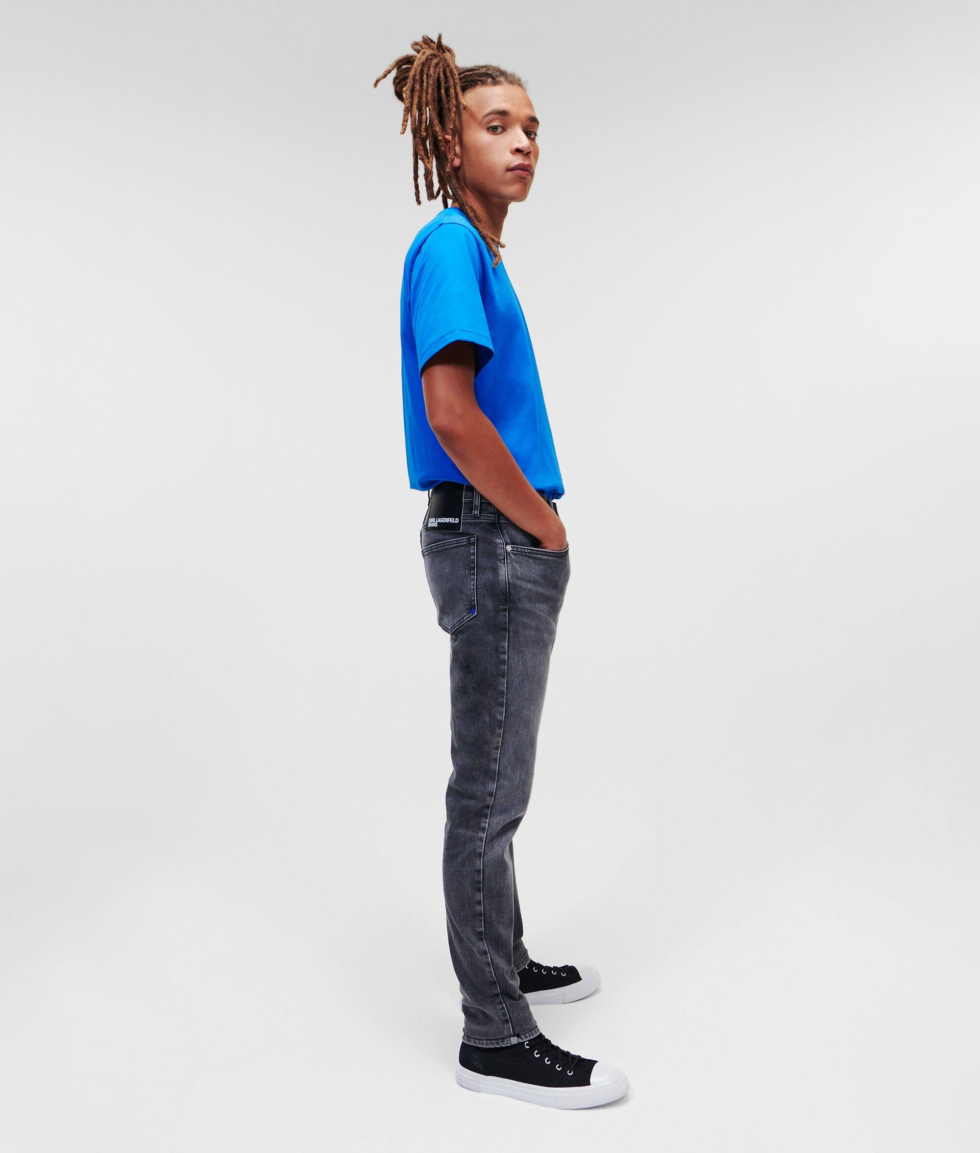 SLIM JEANS Product Image