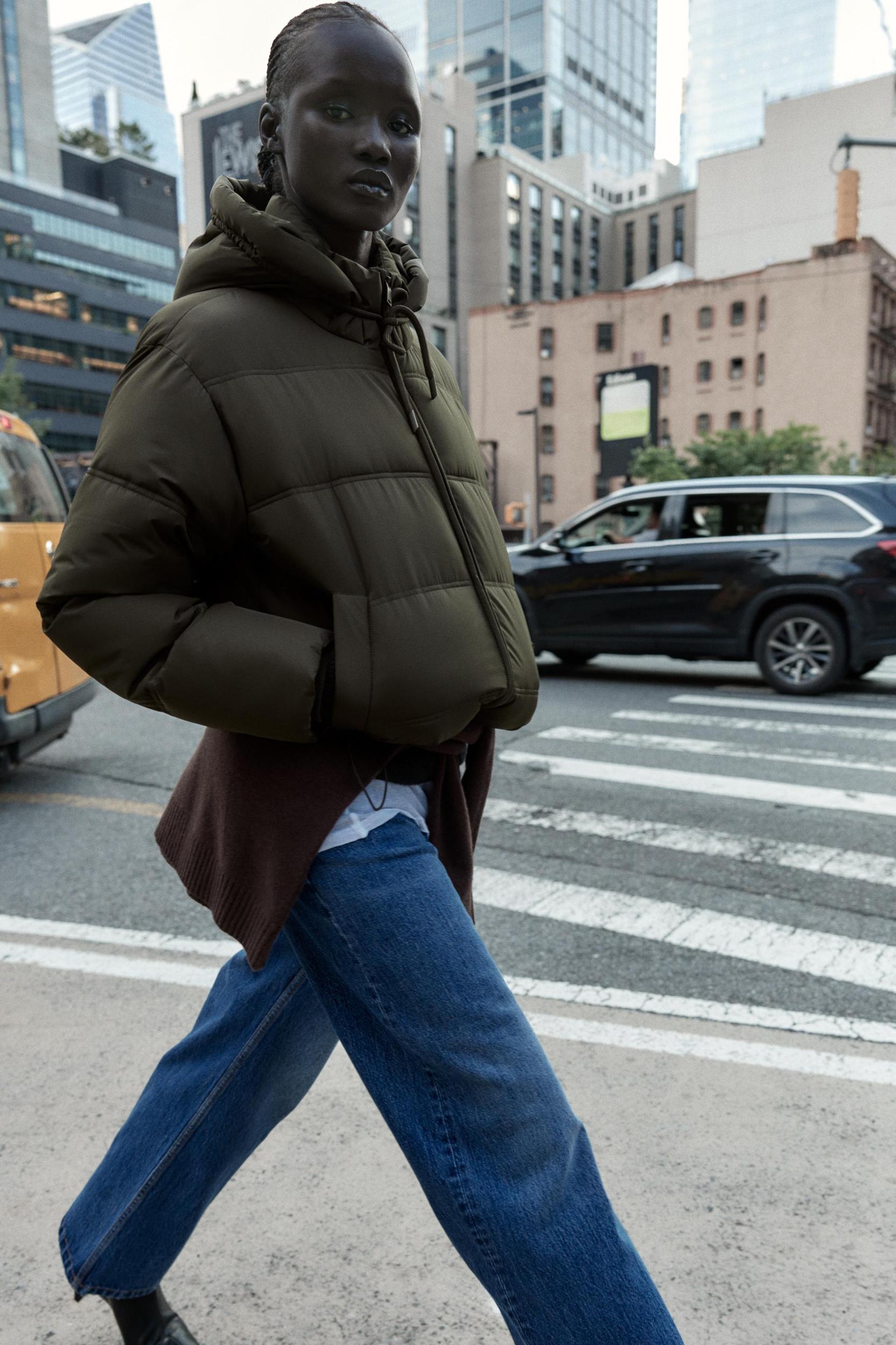 SHORT WATER REPELLENT WINDPROOF HOODIE ANORAK Product Image