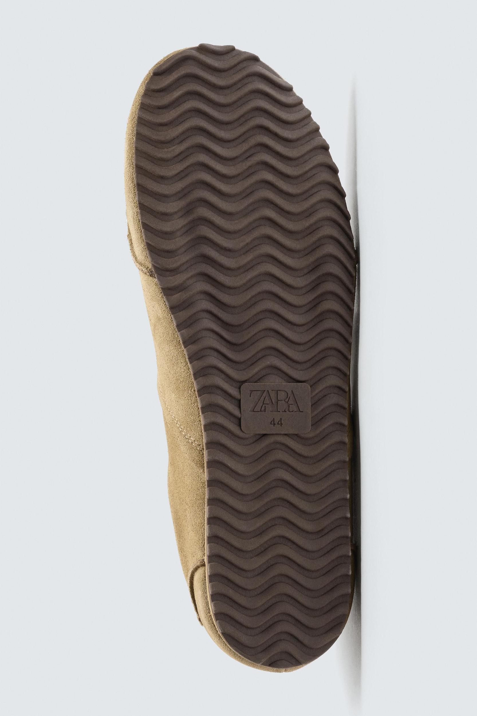 LIMITED EDITION LEATHER SNEAKERS Product Image