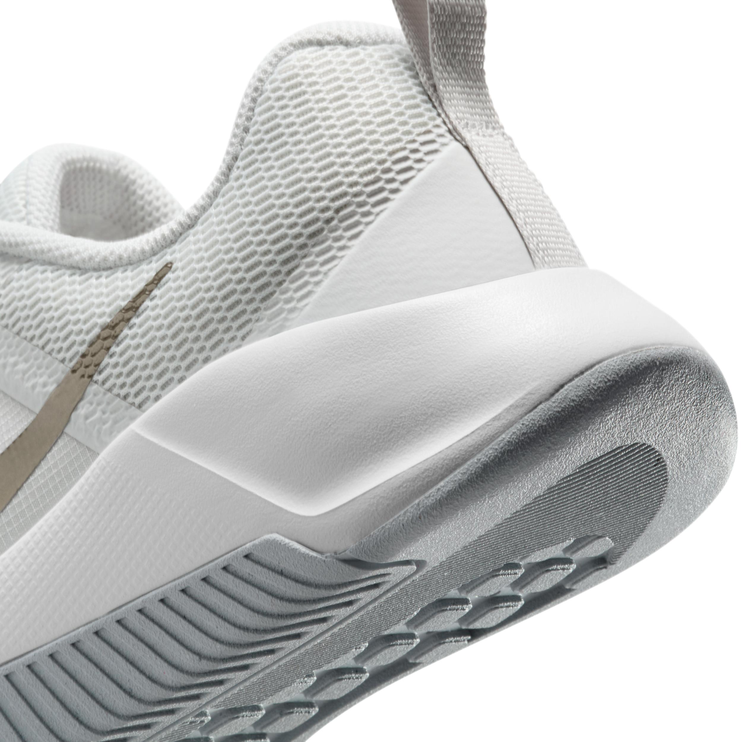 Nike Womens MC Trainer 3 Workout Shoes | FQ1830-002 Product Image