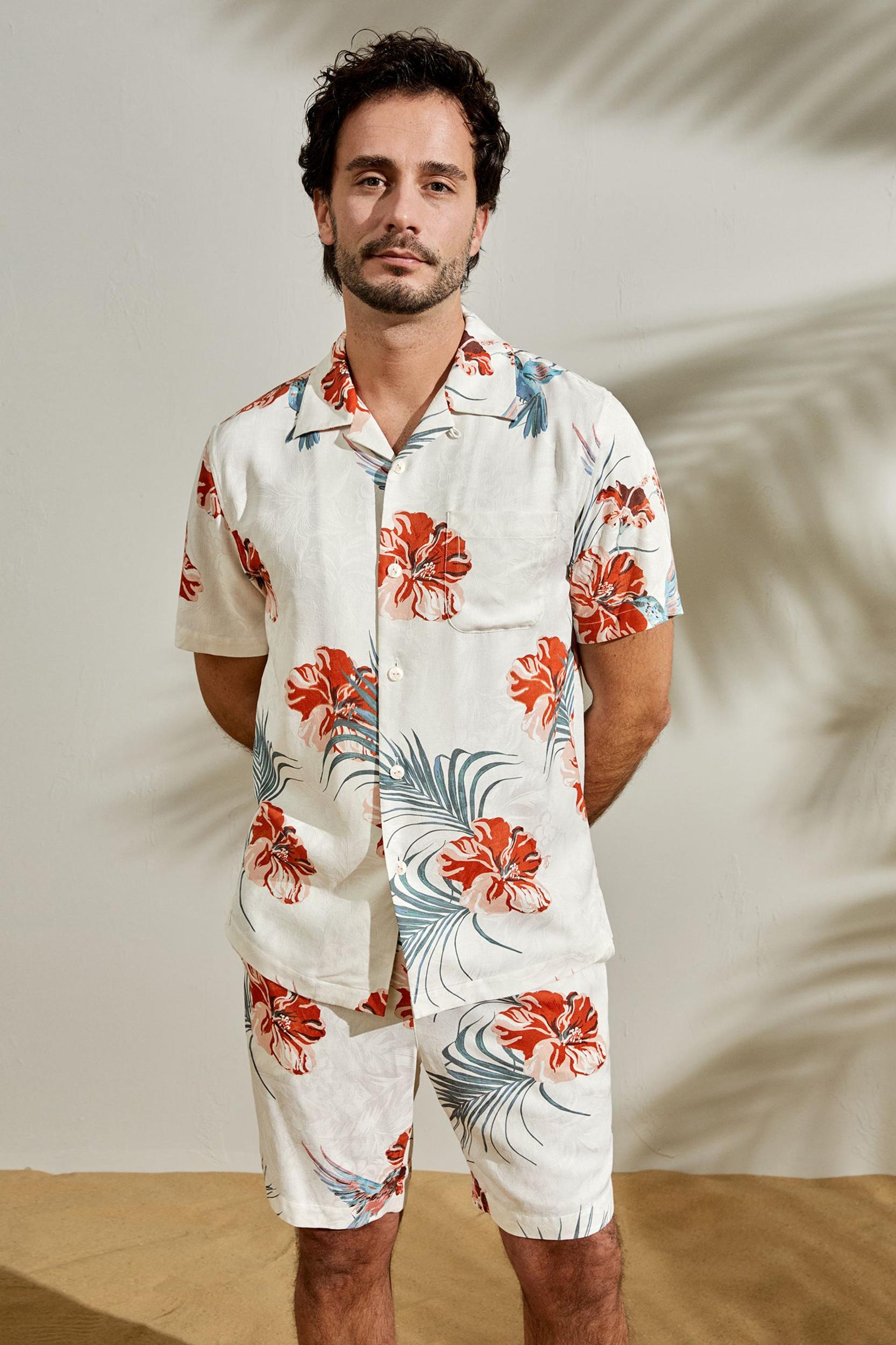 Hawaiian Cruise Hibiscus Shirt Product Image