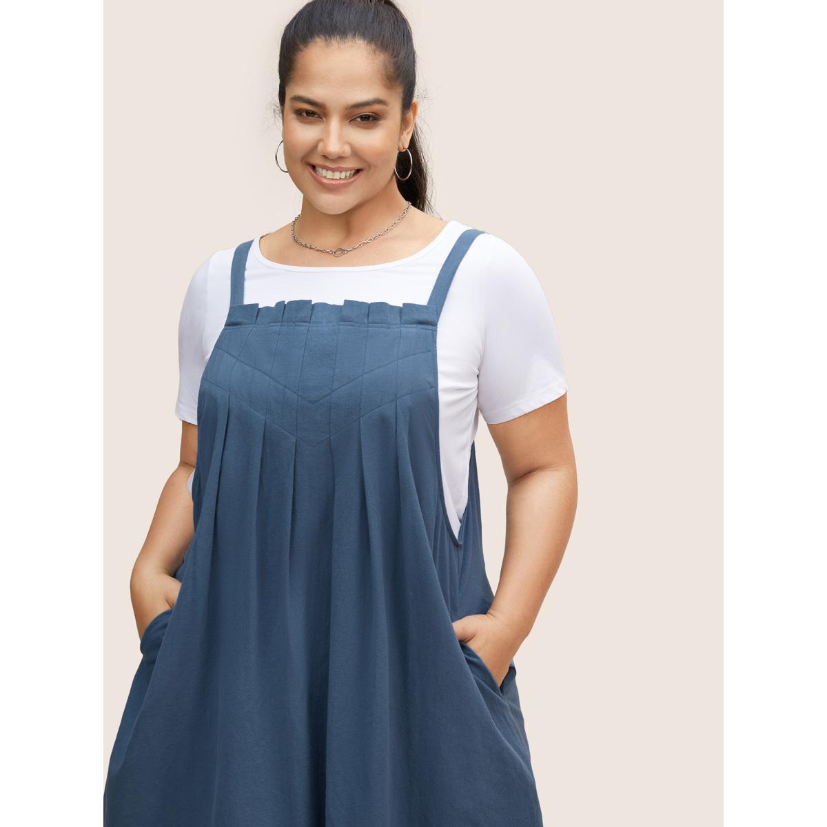 Plus Size Plain Pleated Pocket Sleeveless Dress Cerulean Women Casual Non Sleeveless Curvy BloomChic 30/6X Product Image
