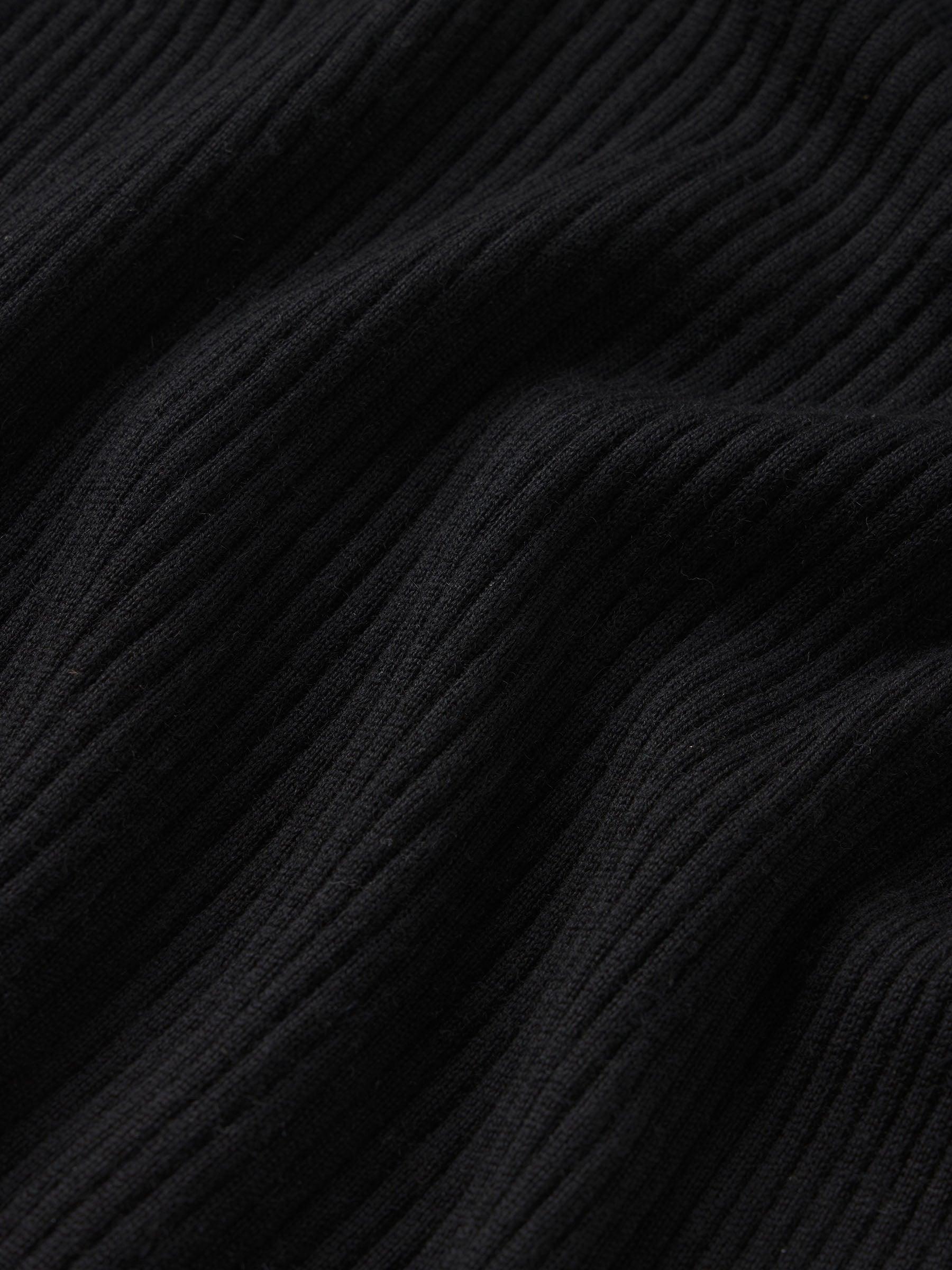 Black Featherweight Silk Cashmere L/S Crew Product Image
