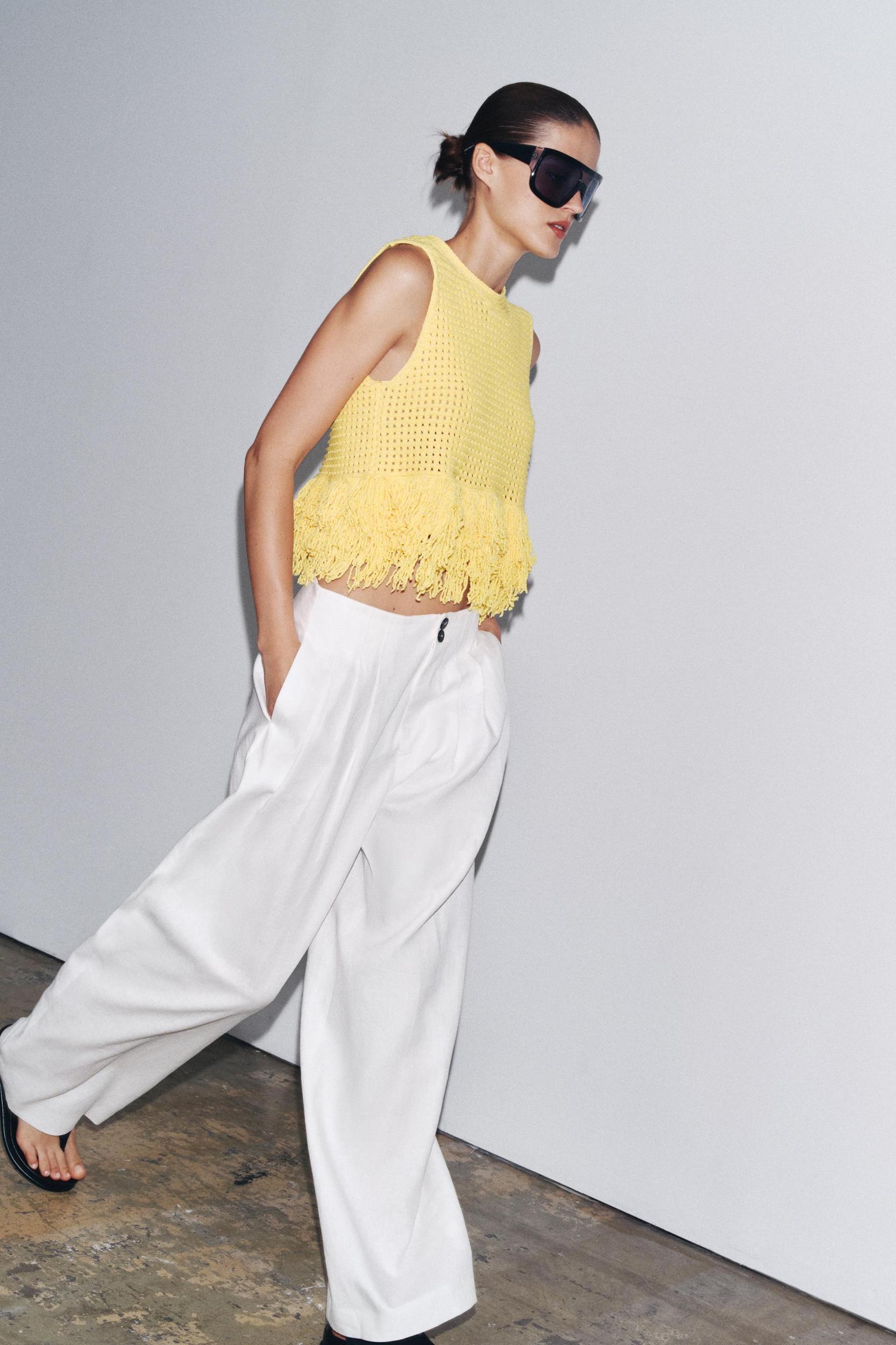 FRINGED CHECKERED KNIT TOP Product Image