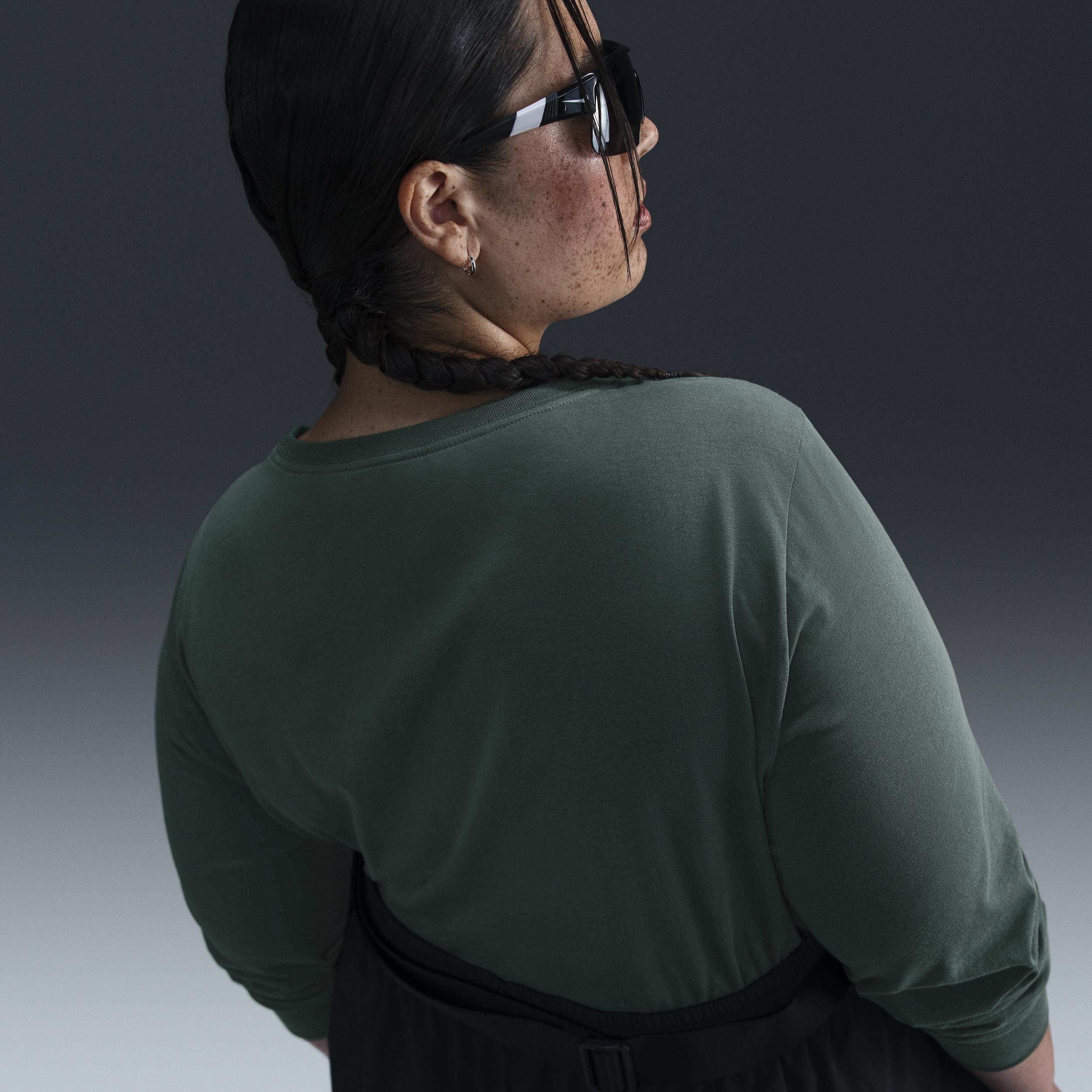 Women's Nike Sportswear Club Long-Sleeve T-Shirt (Plus Size) Product Image