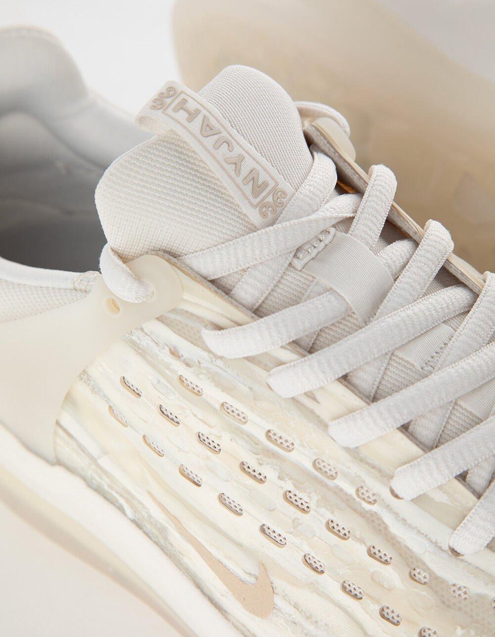 NIKE SB Zoom Nyjah 3 Premium Skate Shoes - LIGHT TAN Product Image