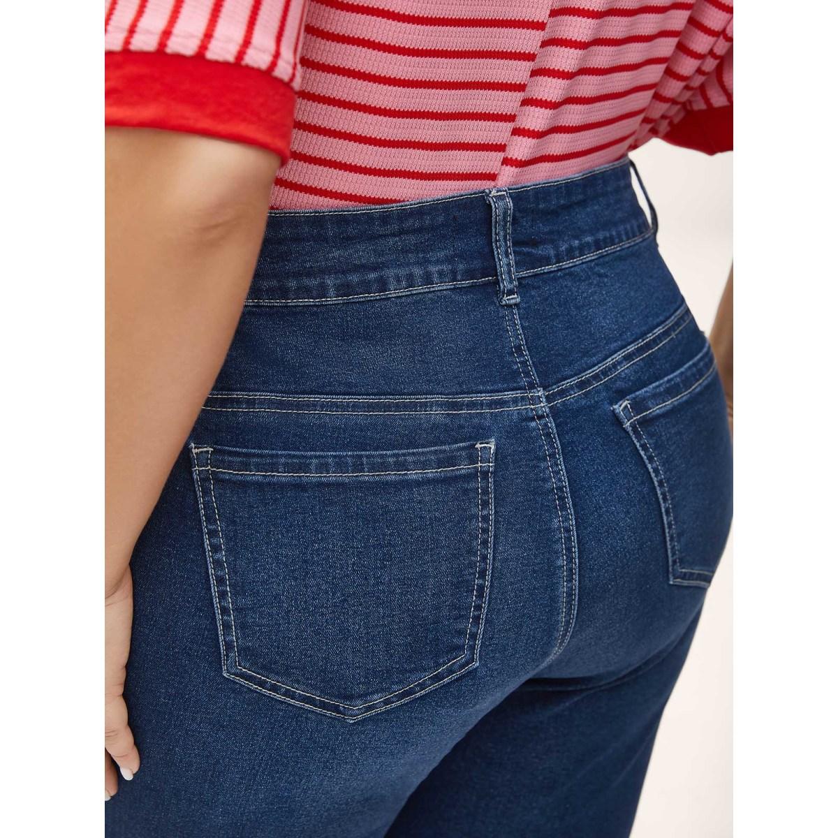 Plus Size Stretchy 5 Pockets Skinny-Fit Crop Jeans Women Darkindigo Leisure Medium stretch Slanted pocket Jeans BloomChic 22/3X Product Image