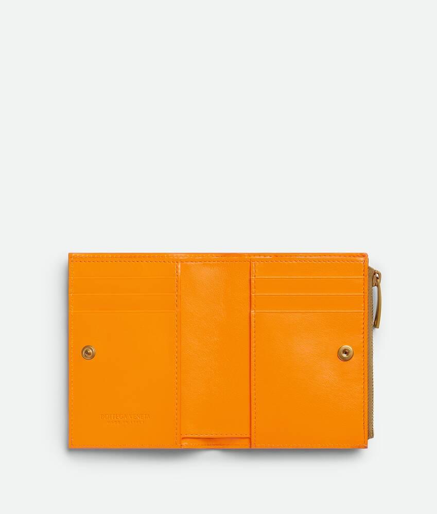 Women's Intrecciato Small Bi-Fold Wallet in Dark praline/ tangerine Product Image