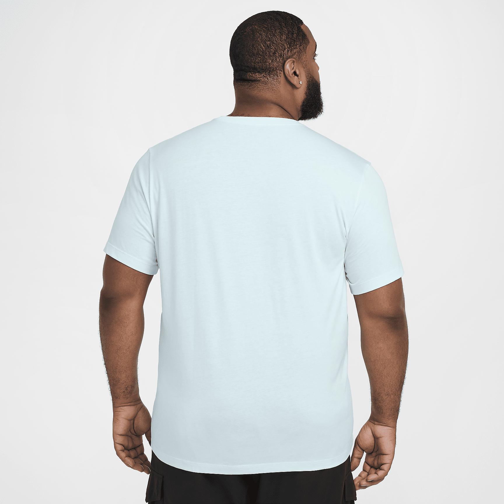 Nike Sportswear Club Men's T-Shirt Product Image