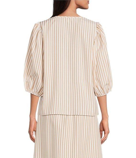 Gibson & Latimer Stripe Seersucker V-Neck 3/4 Sleeve Coordinating Blouse Product Image