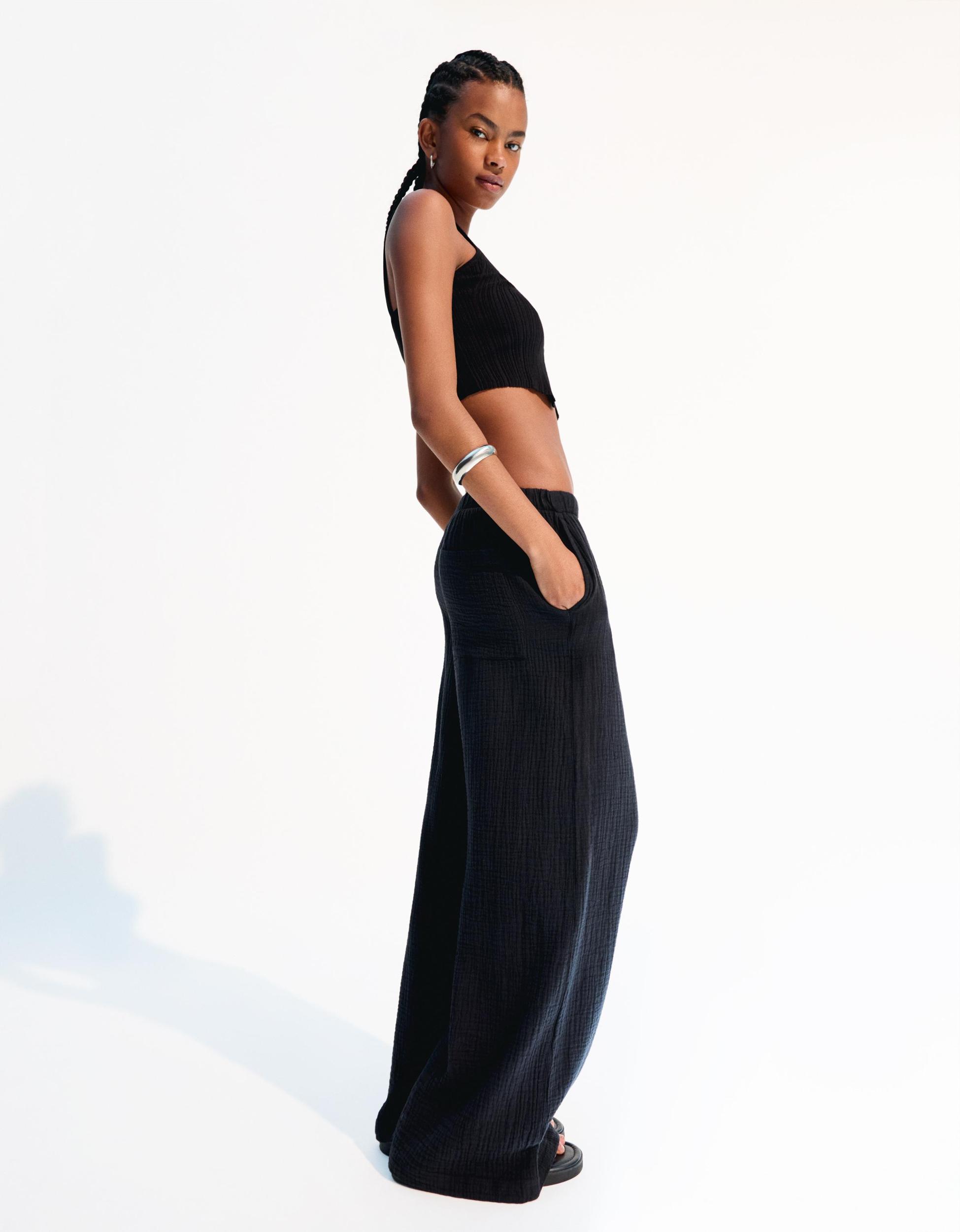 Wide-leg rustic double cloth pants Product Image