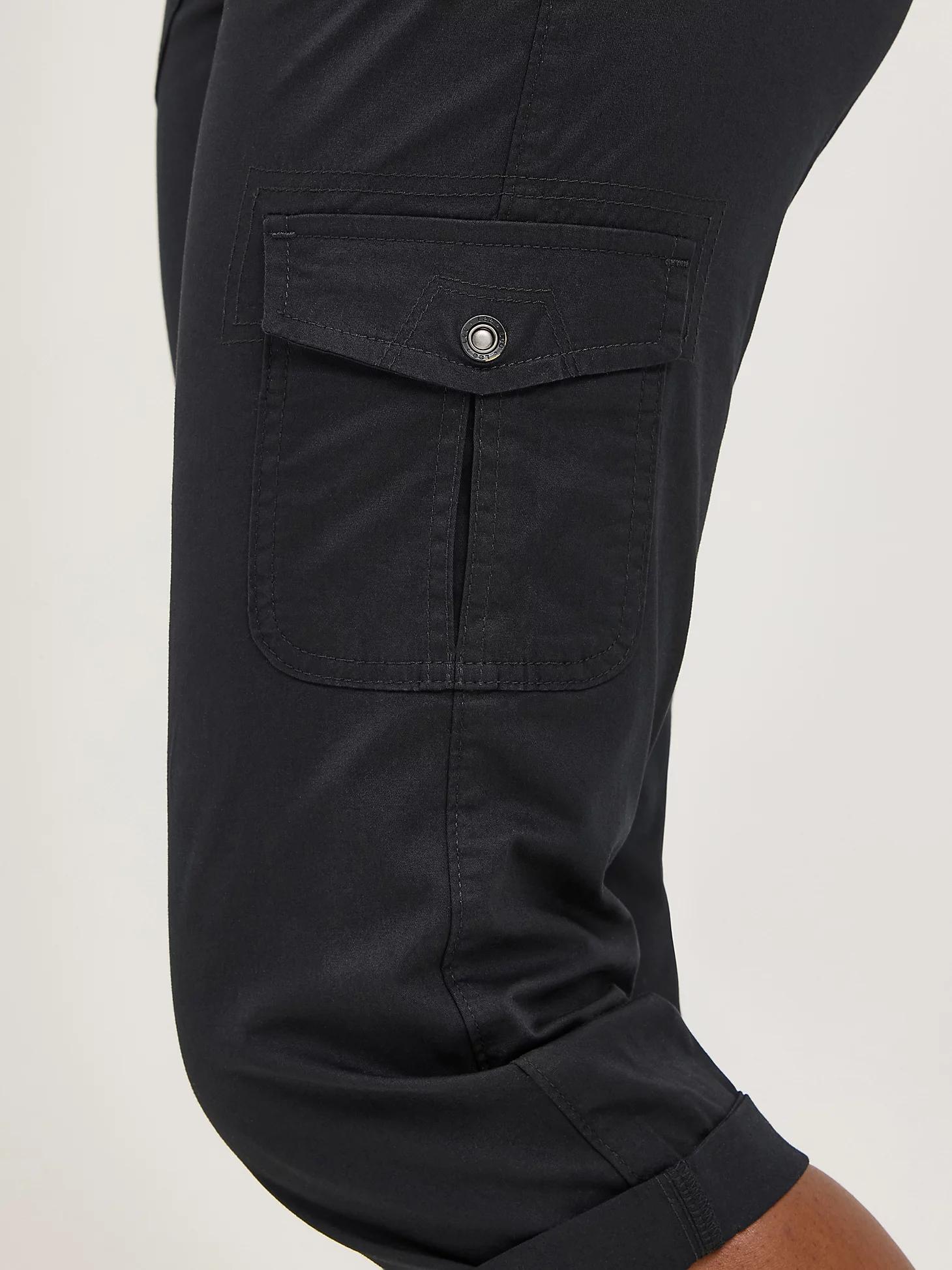 Women’s Relaxed Fit Austyn Cargo Capri | Women's Capris & Crops | Lee® Product Image