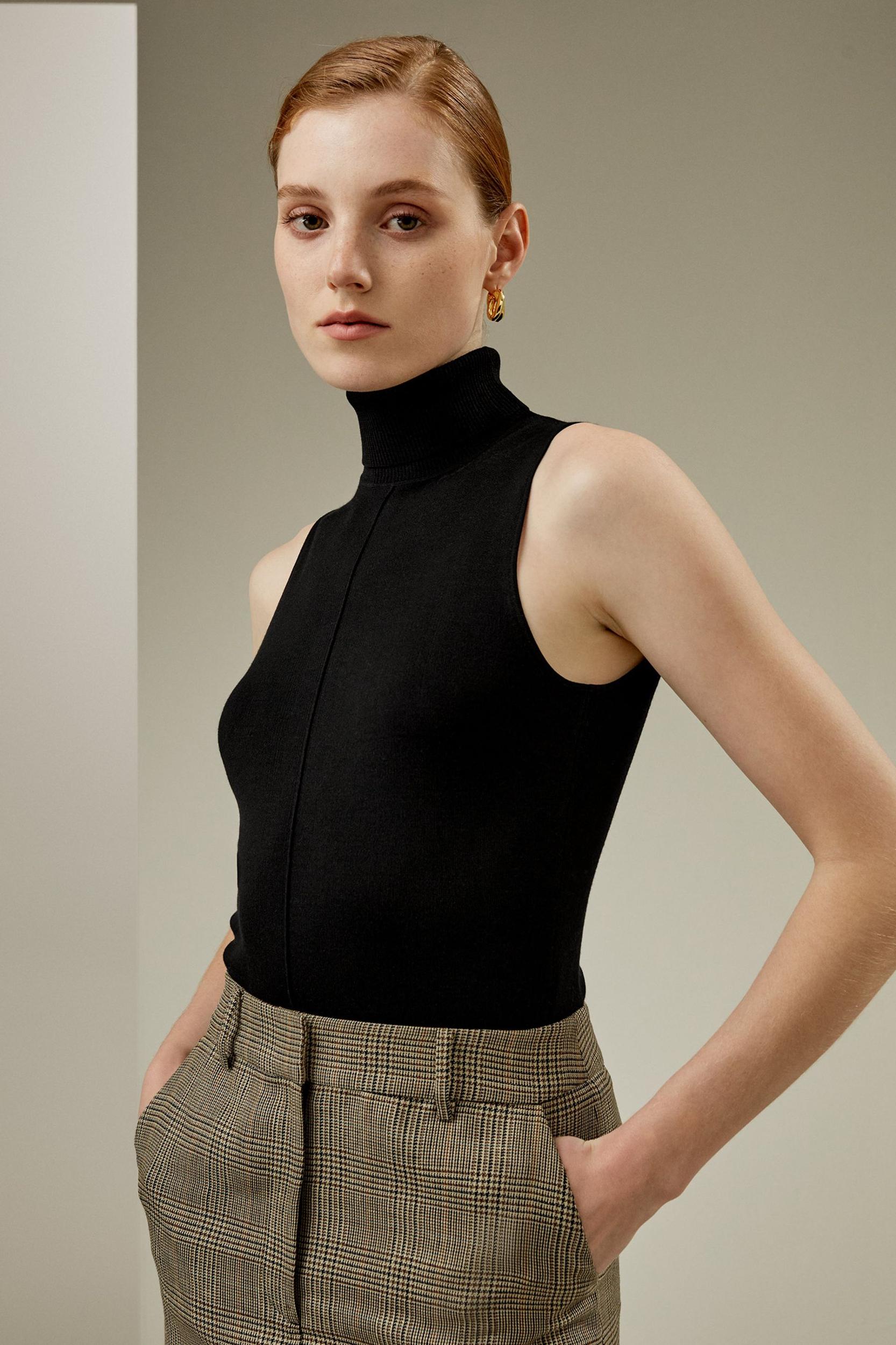 Silk Knitted Turtleneck Sleeveless Top Product Image