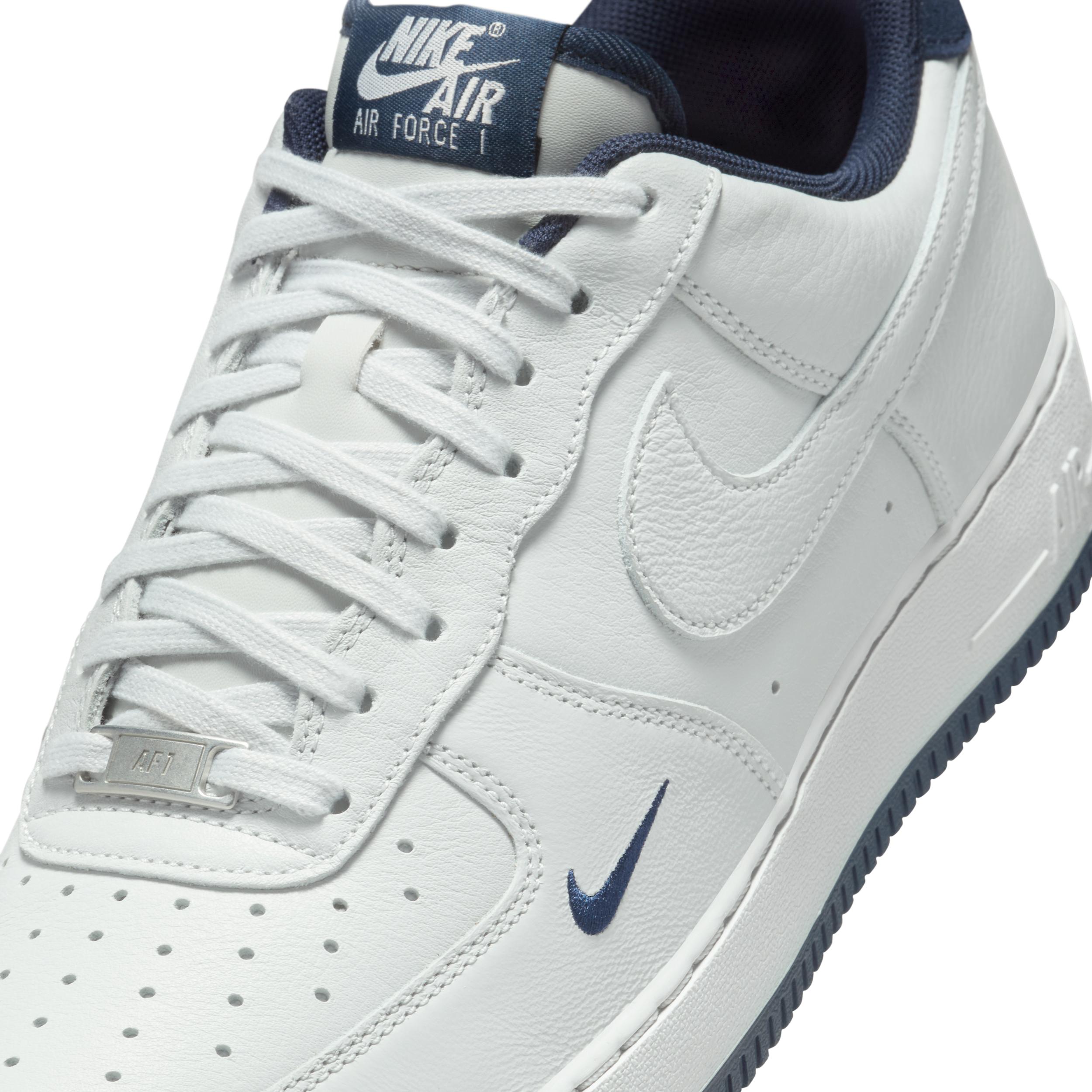 Nike Men's Air Force 1 '07 LV8 Shoes Product Image