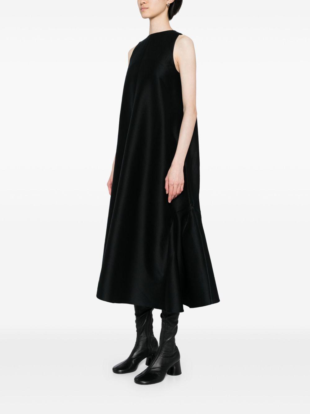 V-neck dress Product Image