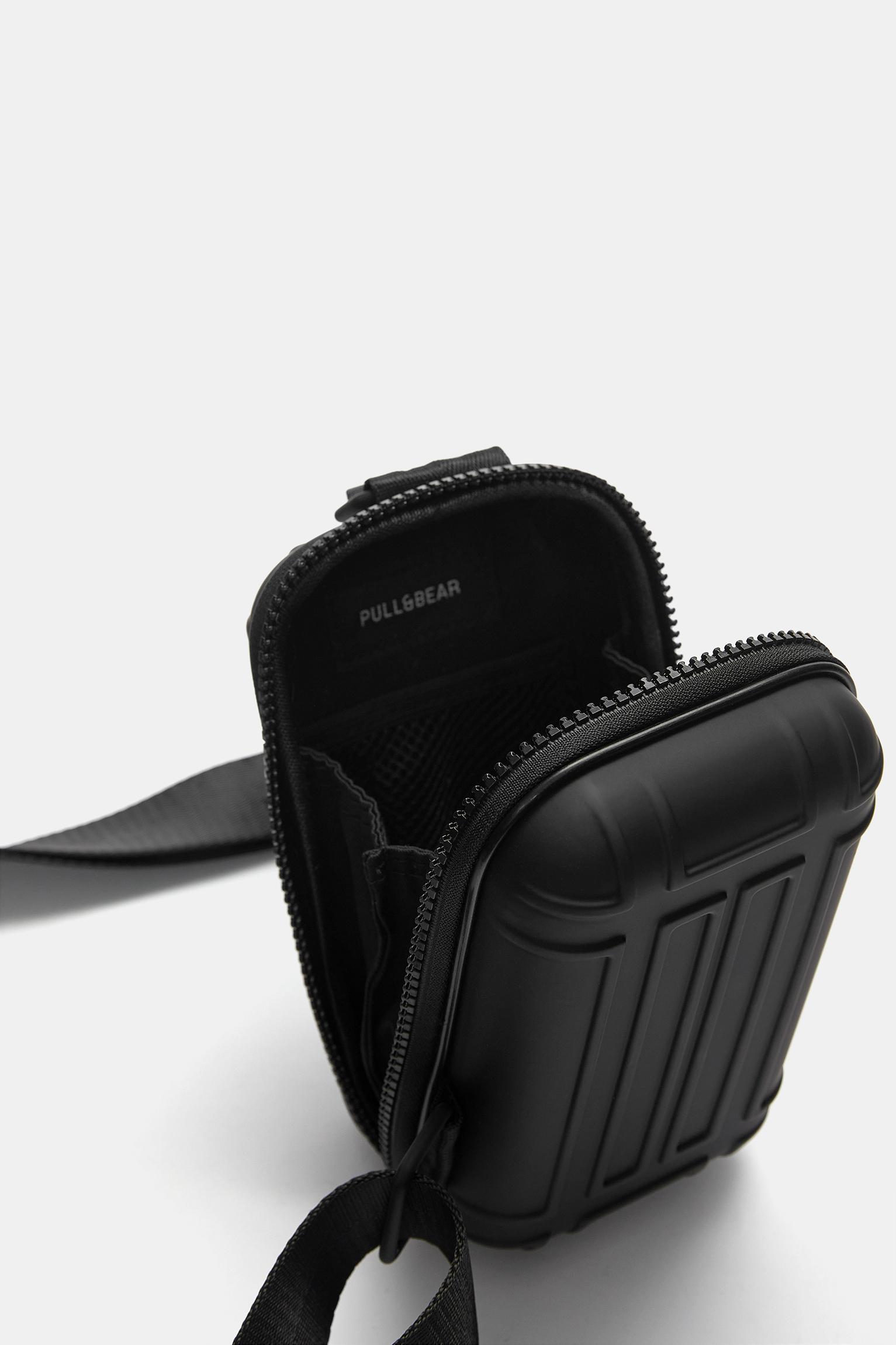 Rigid rubberized messenger bag Product Image