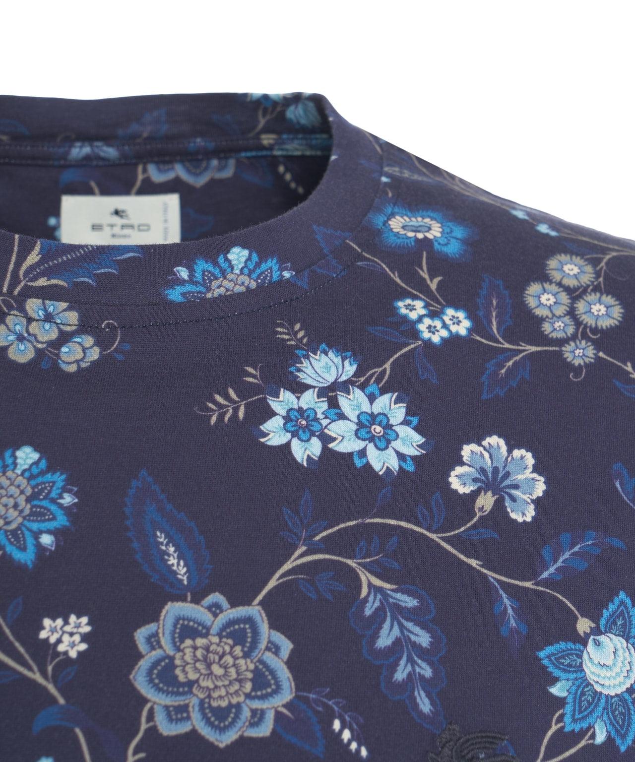 T-shirt with floral print Product Image