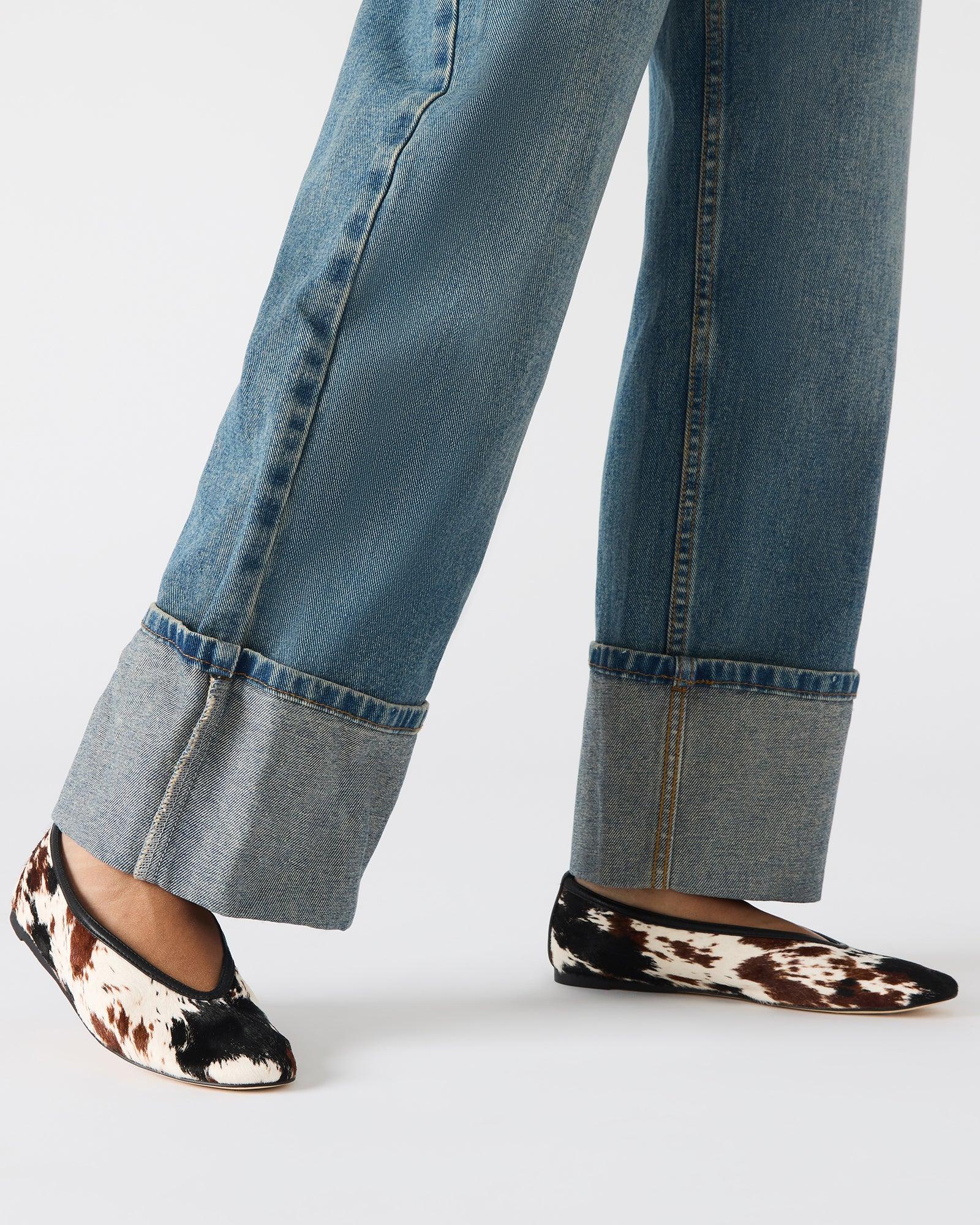 PAMMY TAUPE Female Product Image