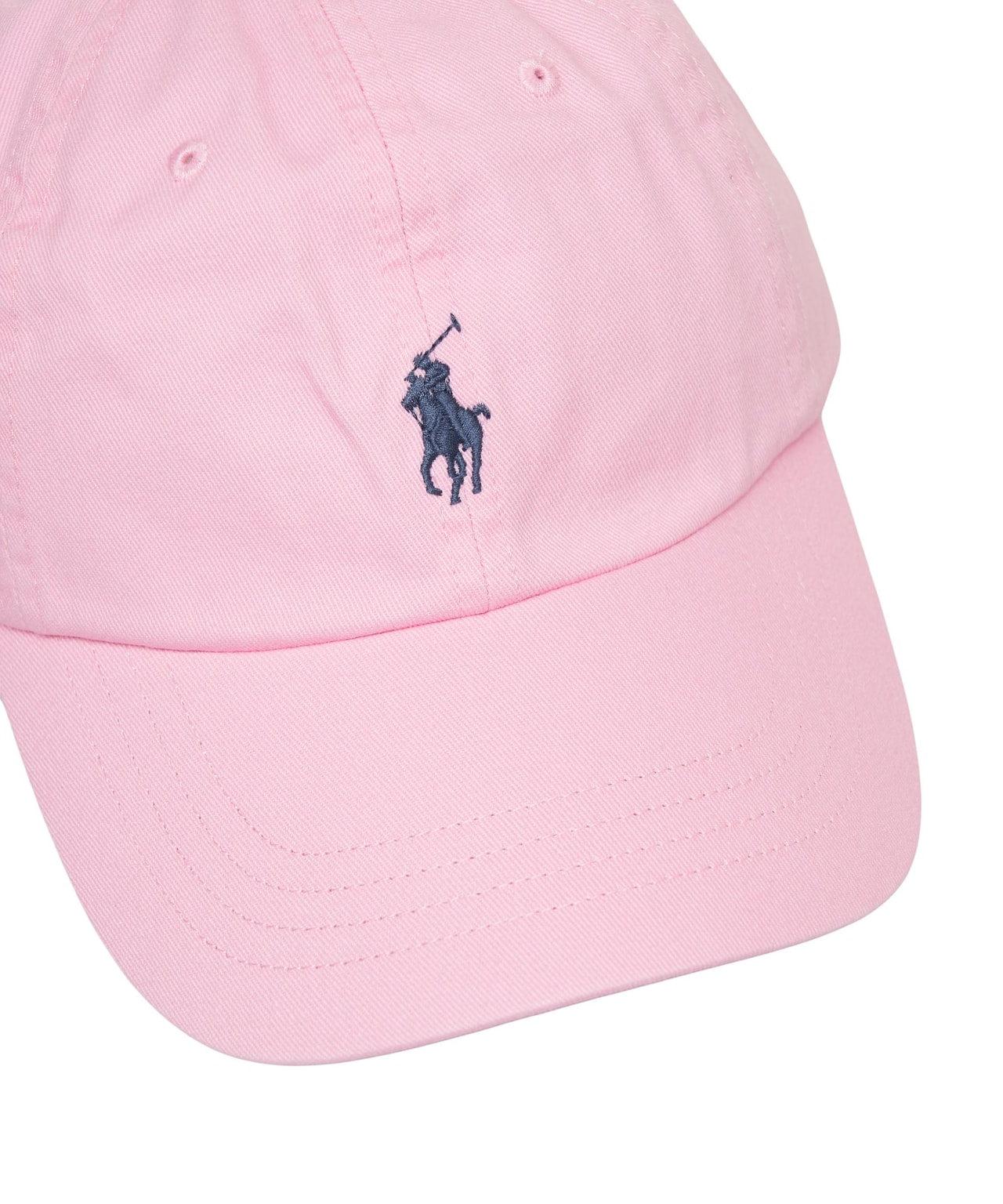 Baseball cap with logo embroidery Product Image