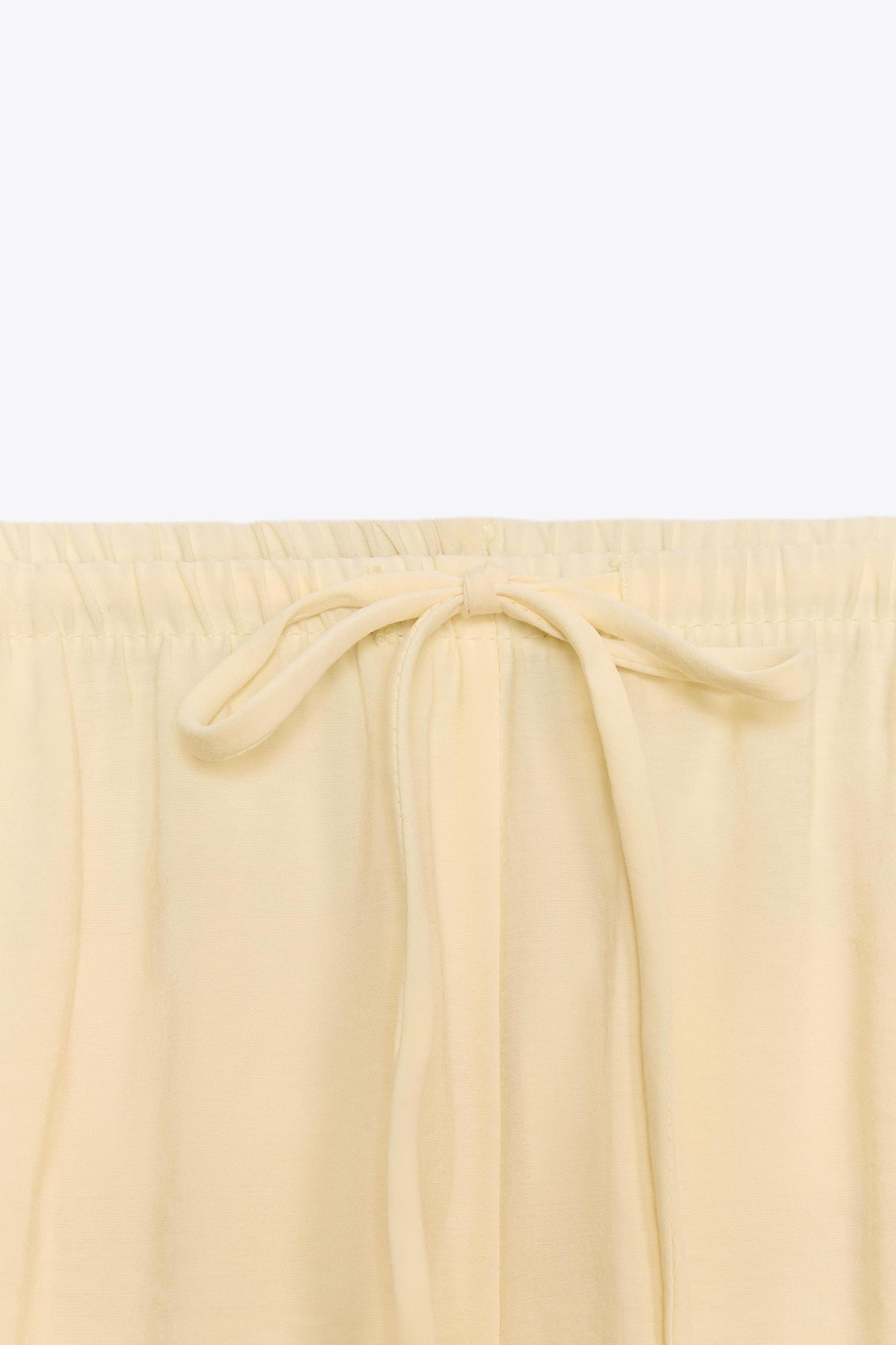 FLOWY PANTS Product Image