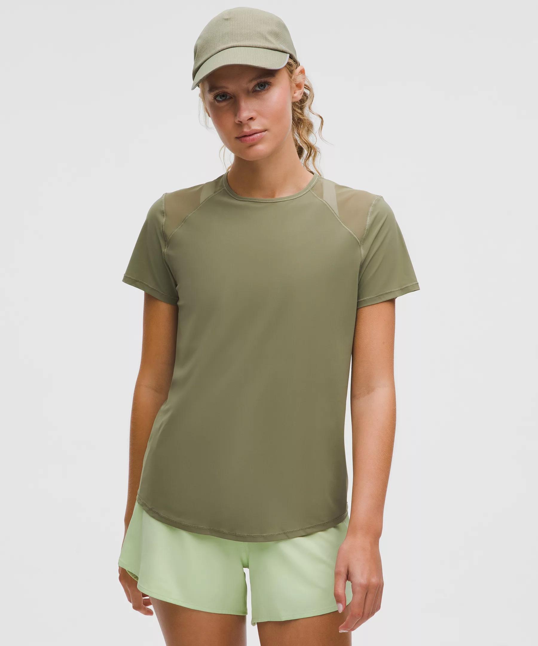 Sculpt Short-Sleeve Shirt Product Image