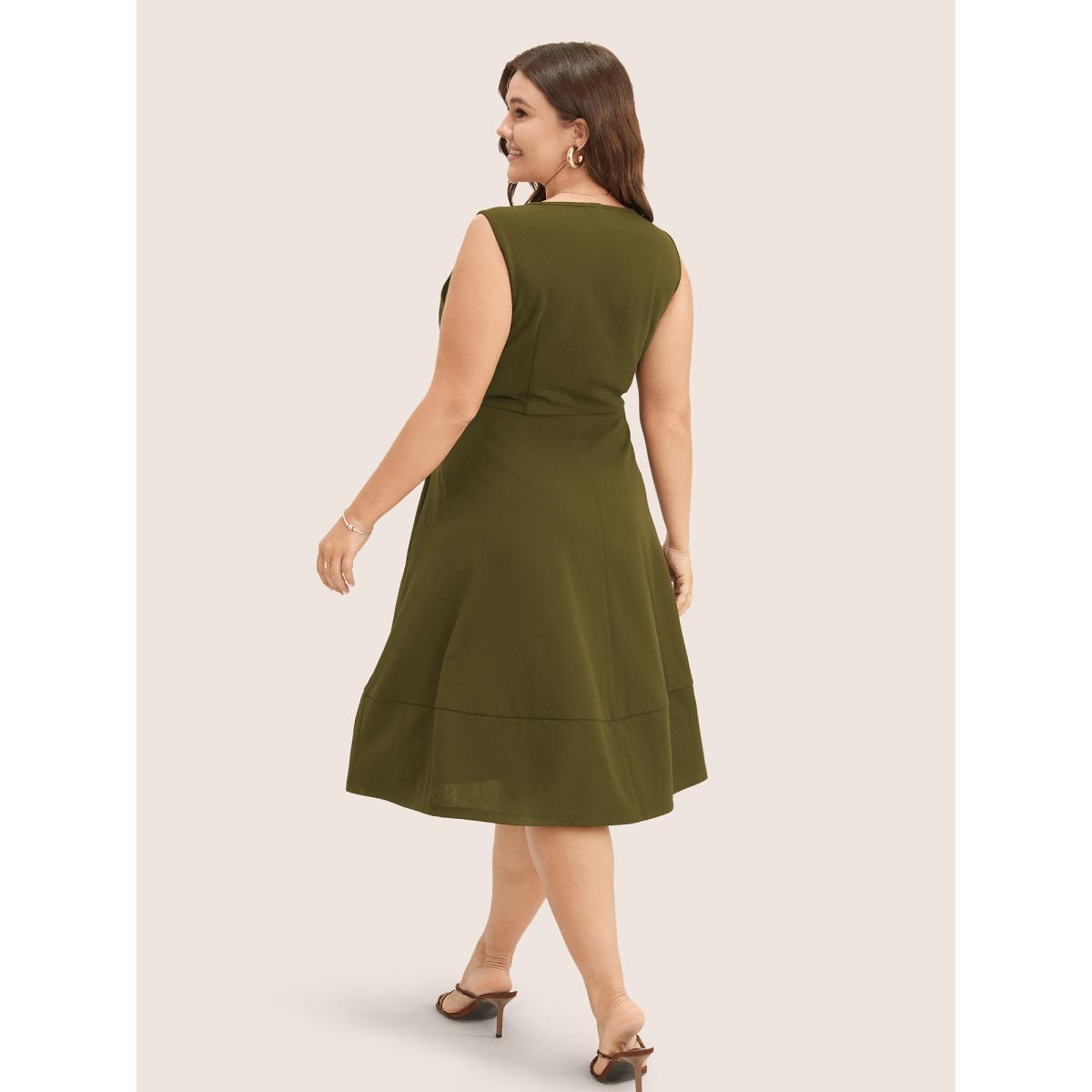 Plus Size Solid Pocket Sleeveless Ruffle Hem Tank Dress ArmyGreen Women Workwear Essentials Non Round Neck Sleeveless Curvy Midi Dress BloomChic 14-16/1X Product Image