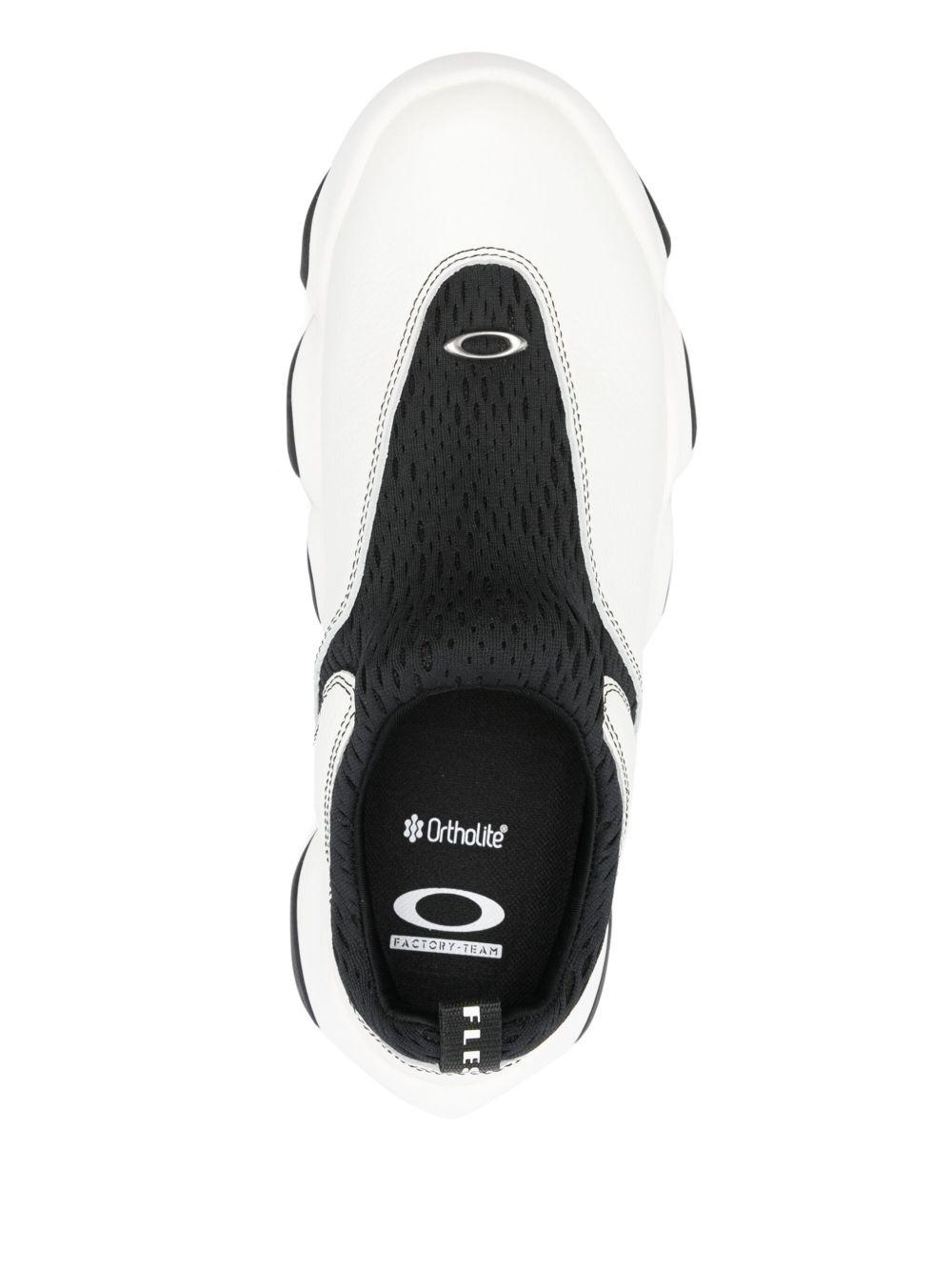 leather sneakers Product Image