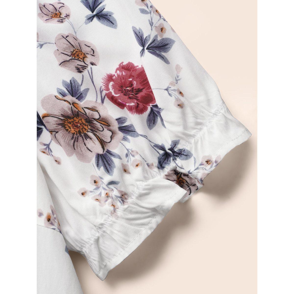 Plus Size White Floral Print Square Neck Gathered Puff Sleeve Blouse Women Elegant Short sleeve Heart neckline Dailywear Blouses BloomChic 12/L Product Image