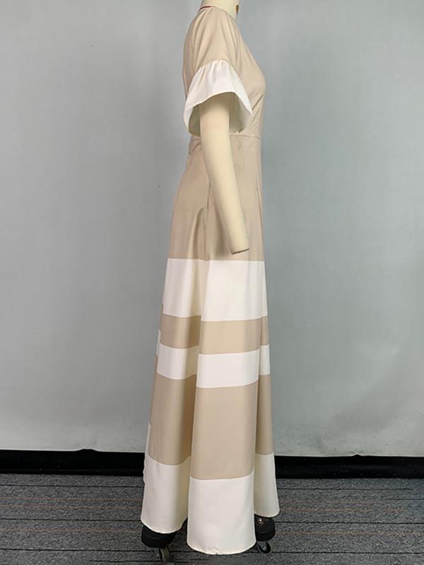 A-Line Flared Sleeves Contrast Color Pleated V-Neck Maxi Dresses Product Image
