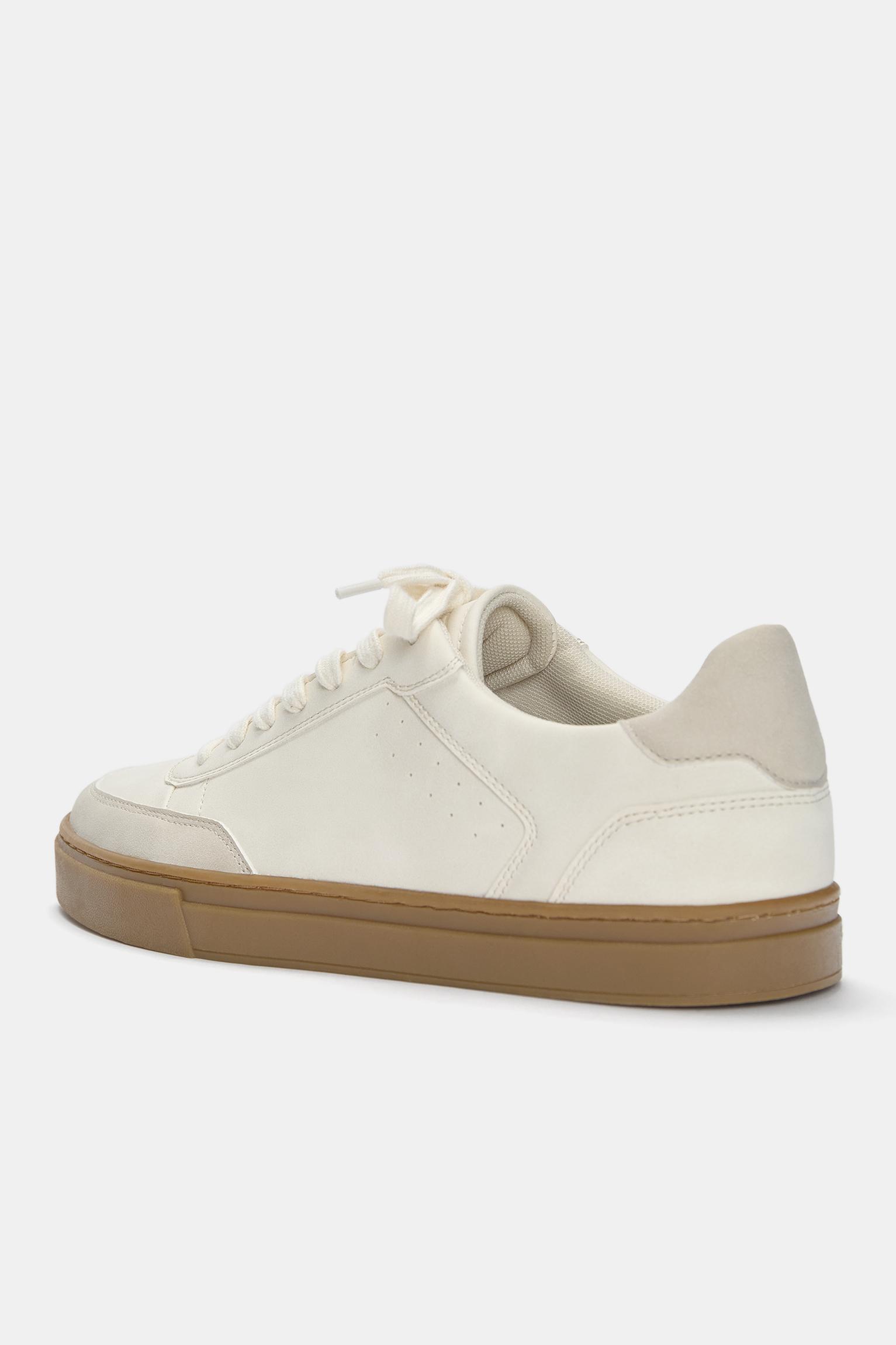 Casual sneakers Product Image