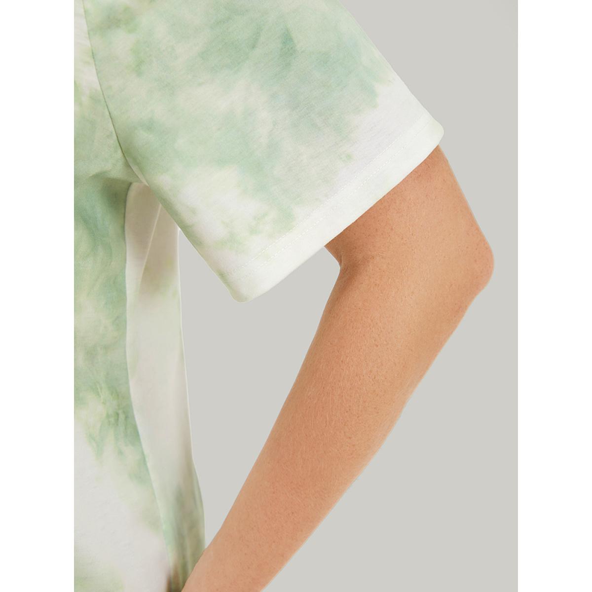 Plus Size Heart Print Crew Neck Tie Dye T-shirt Green Women Casual Heart Print Round Neck Dailywear T-shirts BloomChic 30/6X Product Image