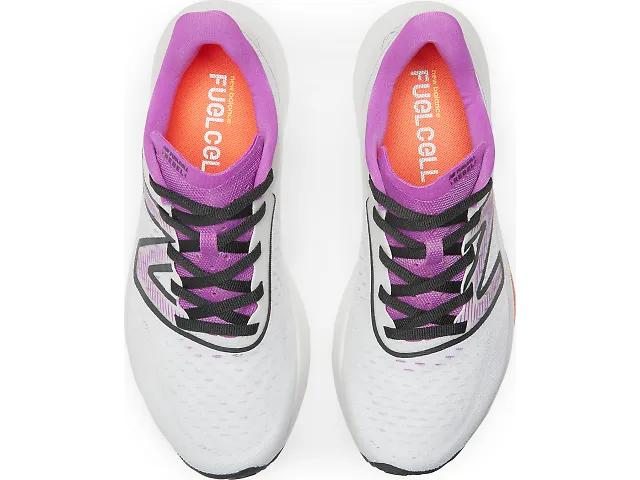 Women's | New Balance FuelCell Rebel v3 Product Image