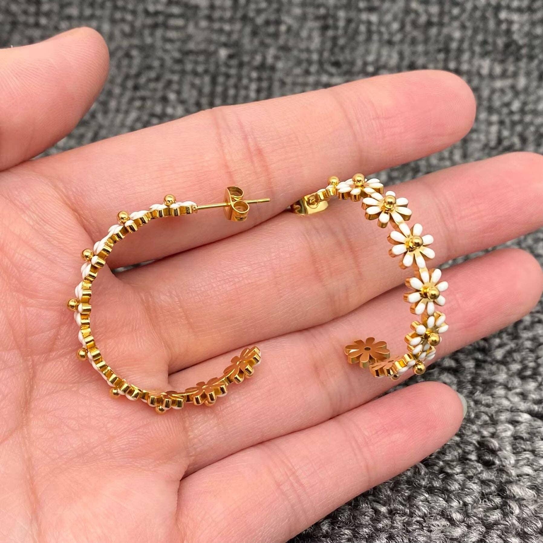 Enamel Daisy 18K Hoop Earrings Product Image